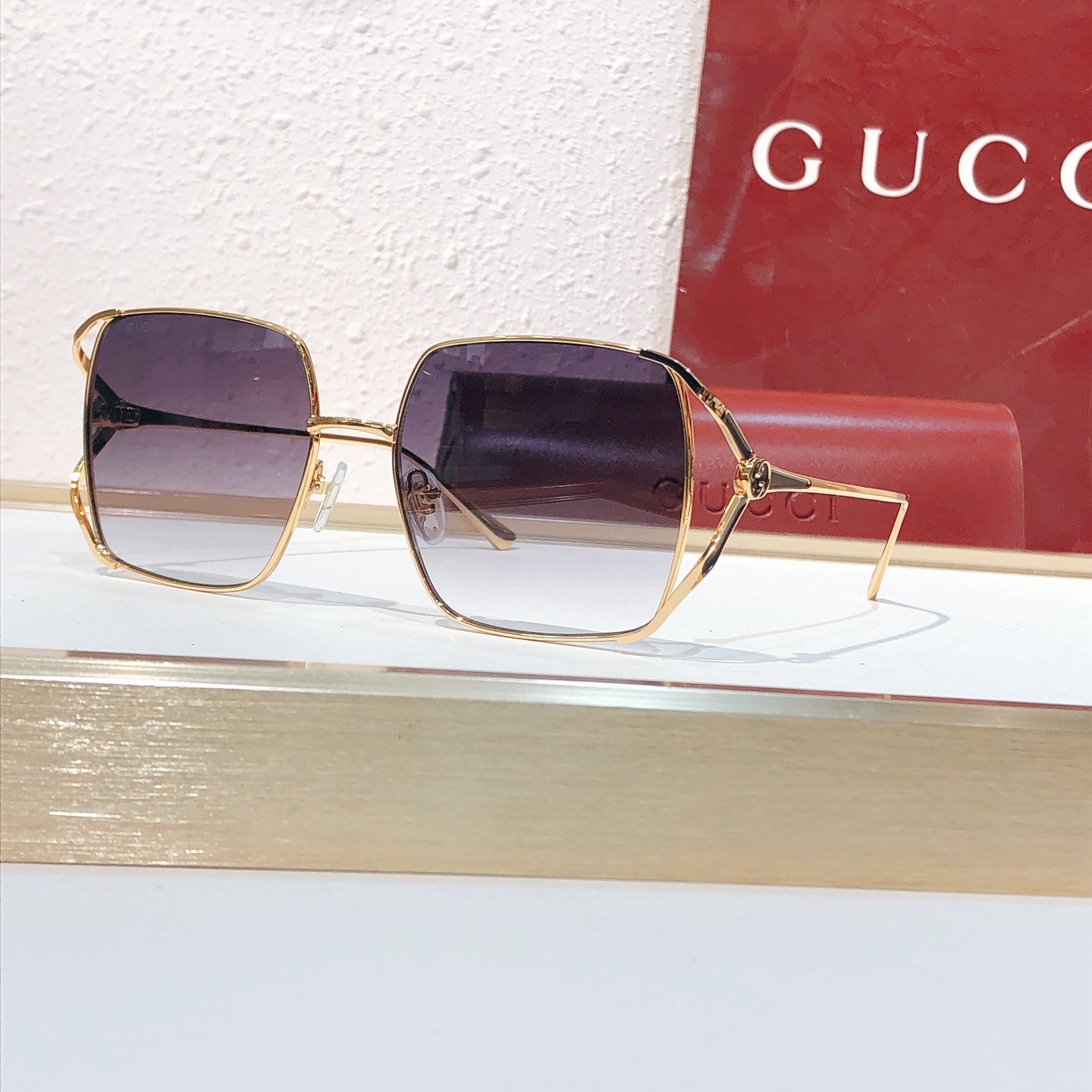 Gucci GUCC*
