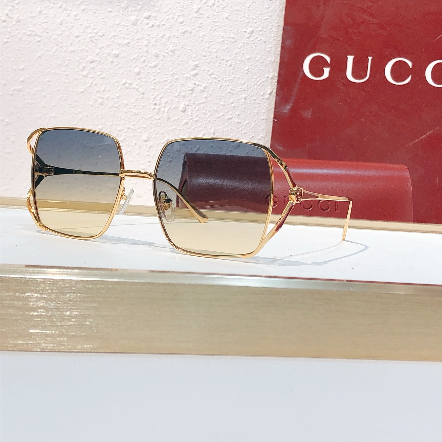 Gucci GUCC*