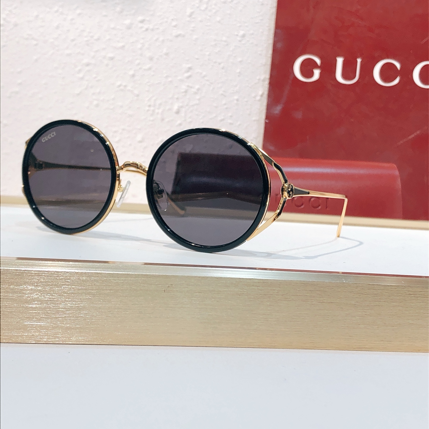 Gucci GUCC*