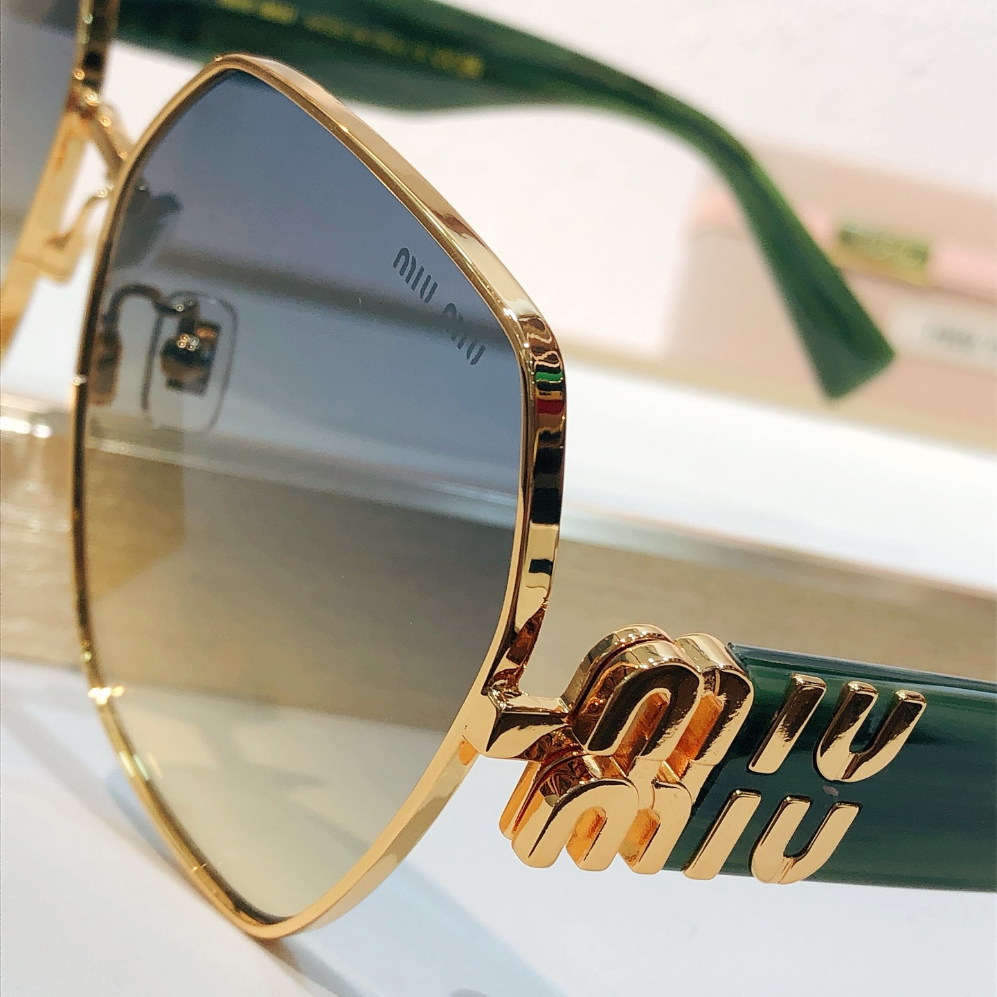 Miu Miu MIU MI*