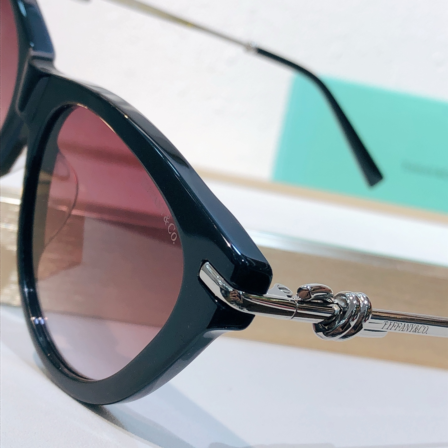 Tiffany & Co. TIFFANY&Co