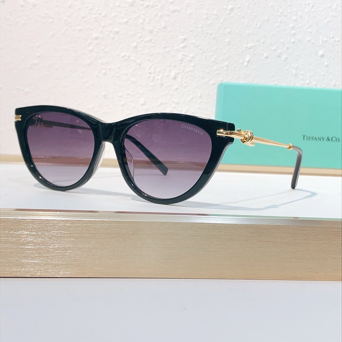 Tiffany & Co. TIFFANY&Co