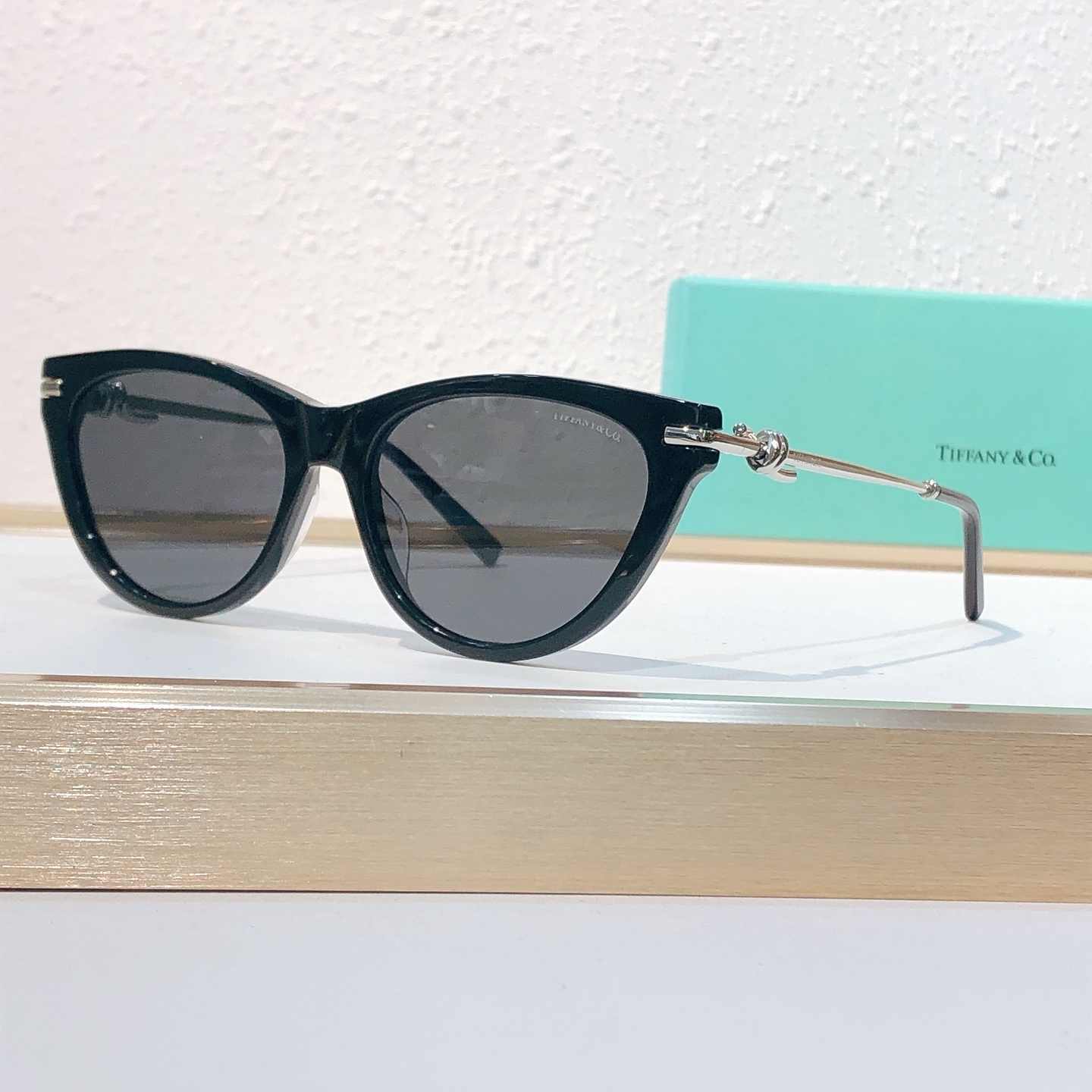 Tiffany & Co. TIFFANY&Co