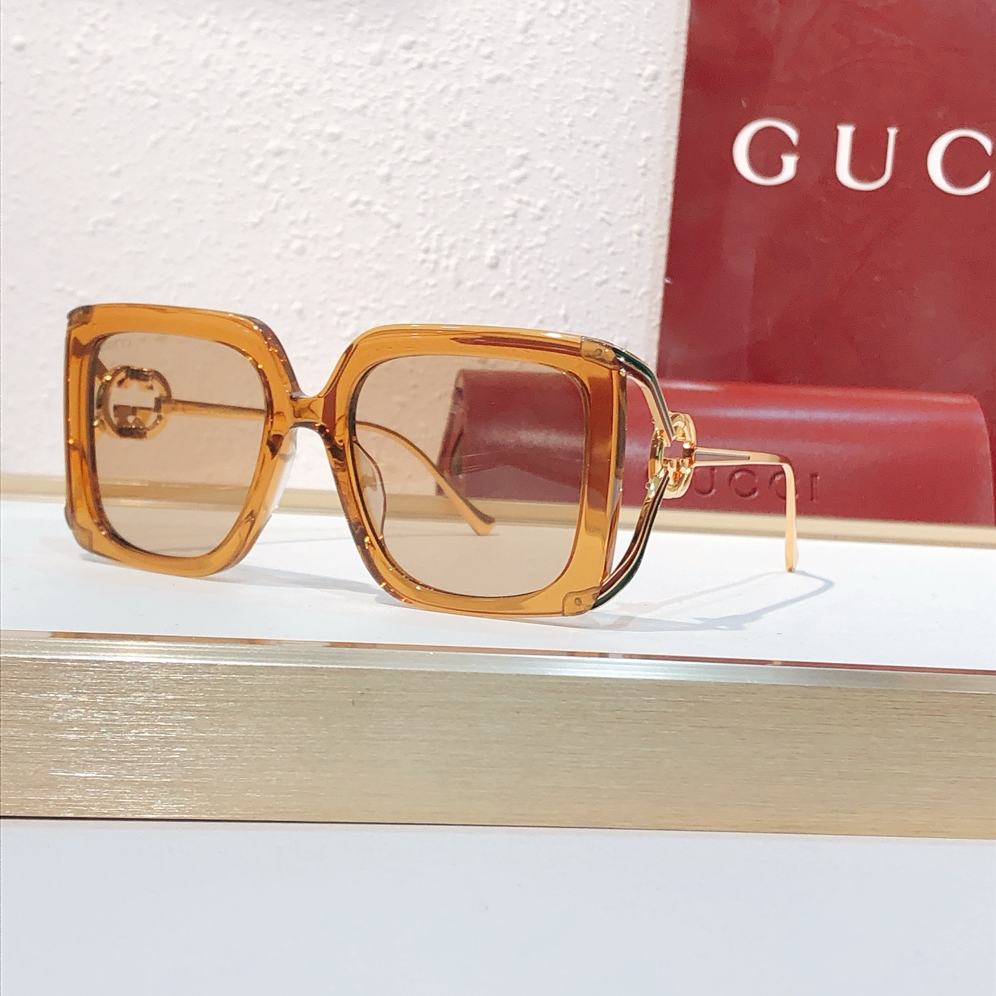 Gucci GUCCI*