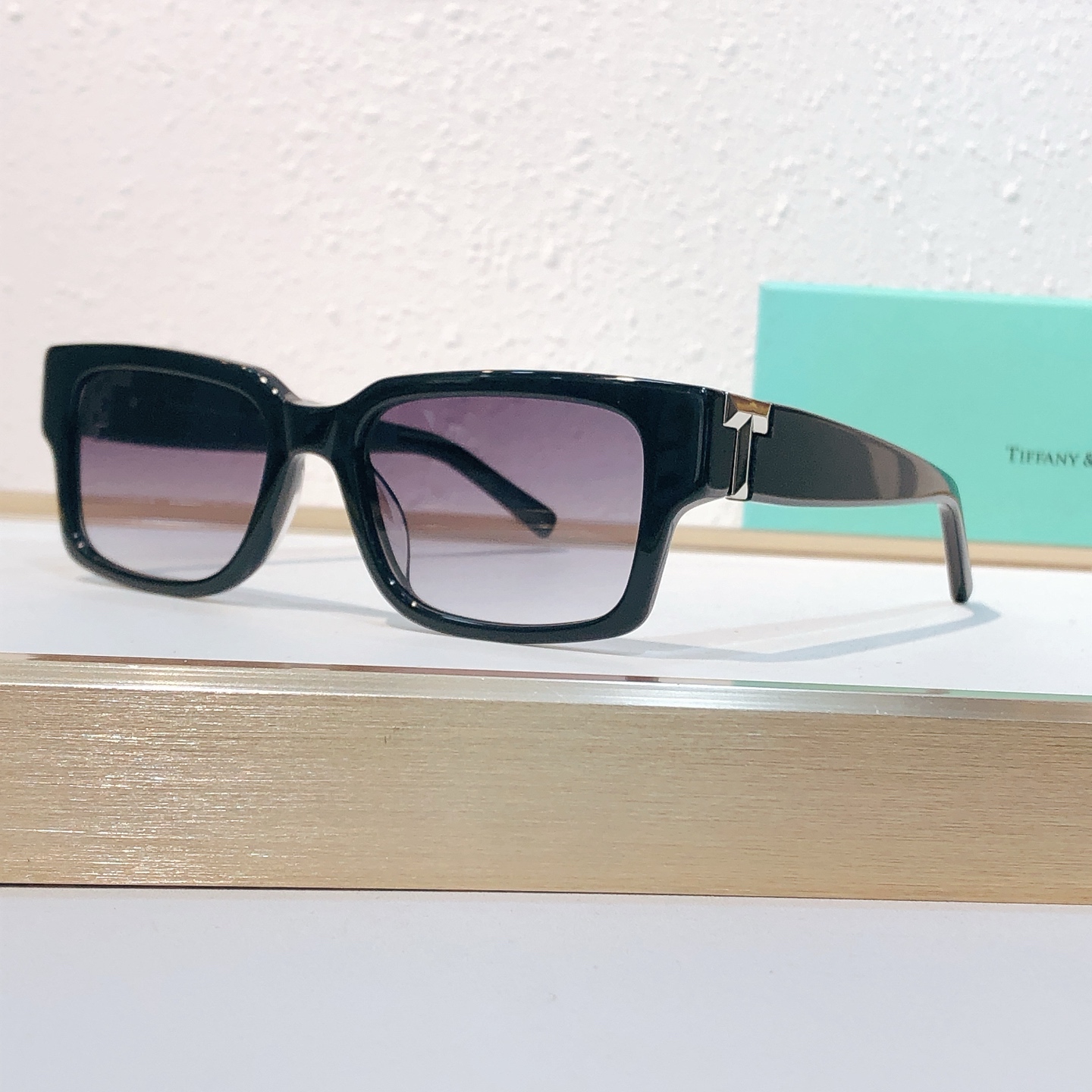 Tiffany & Co. TIFFANY&Co