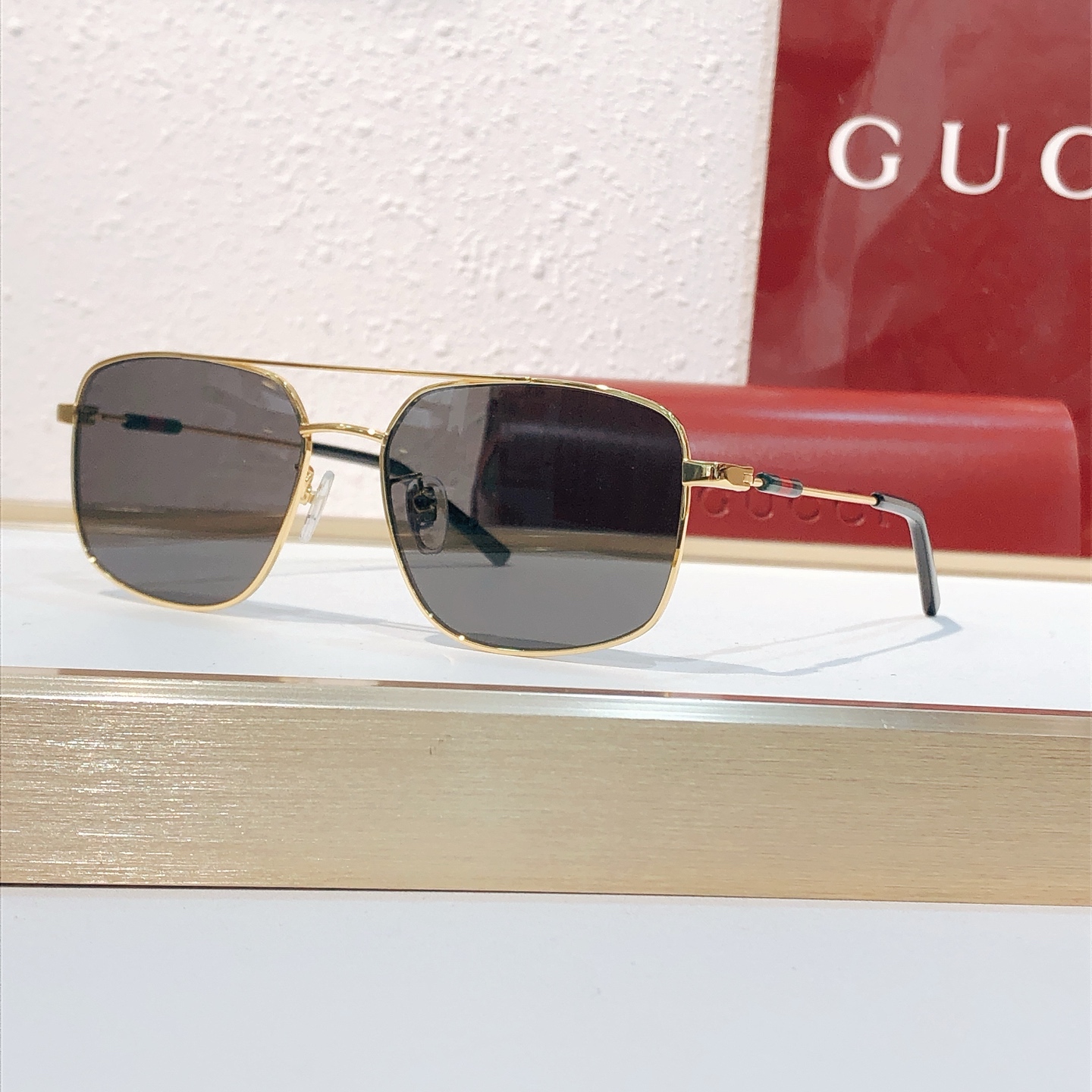 Gucci GUCCI*