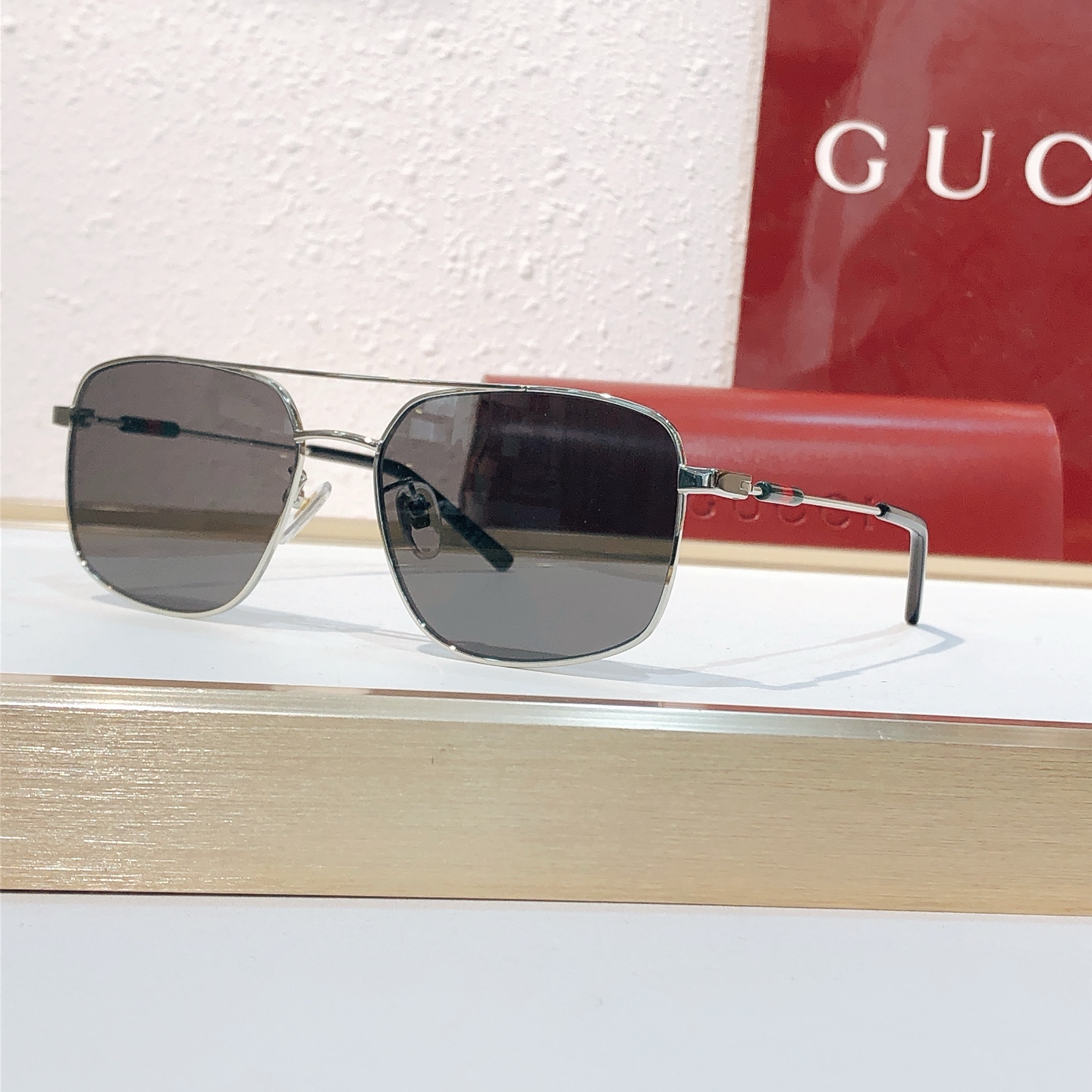 Gucci GUCCI*