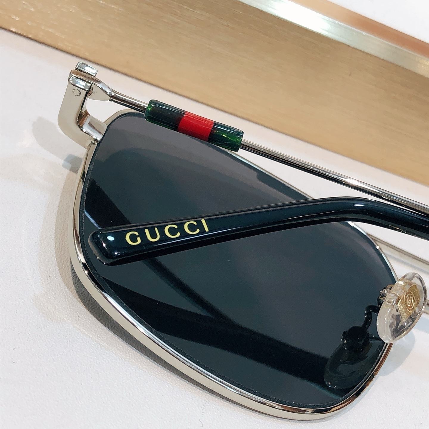 Gucci GUCCI*