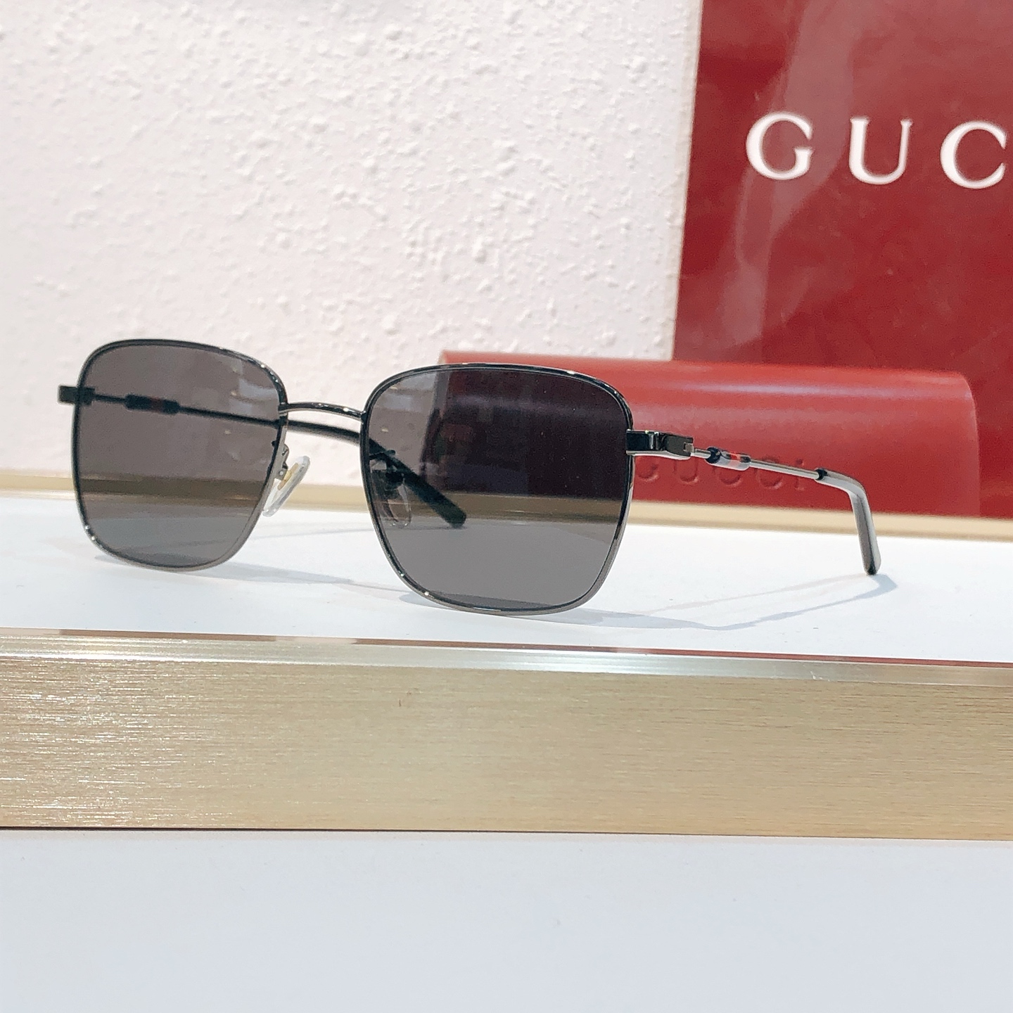 Gucci GUCCI*