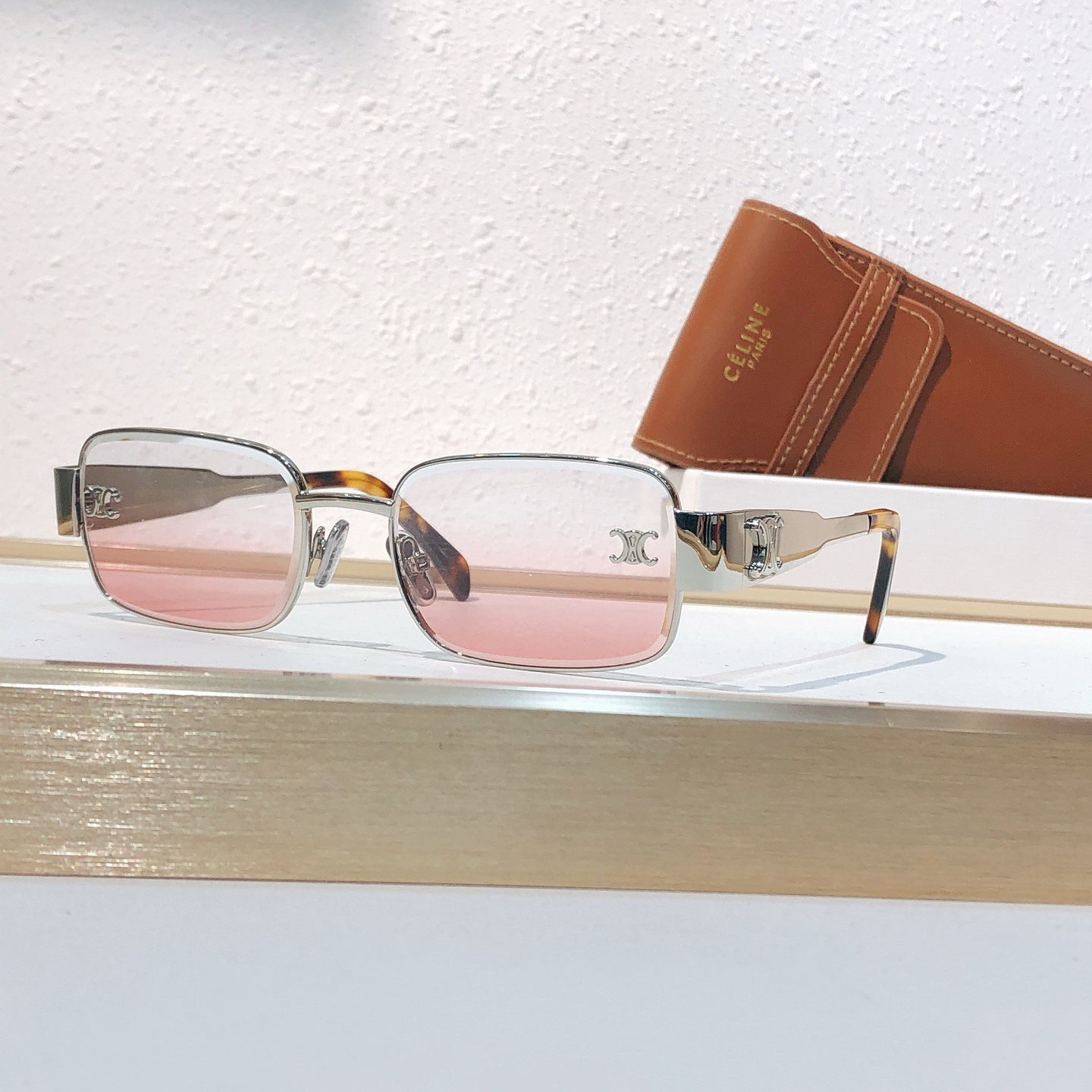 Celine CELIN*MODEL: CL42132U