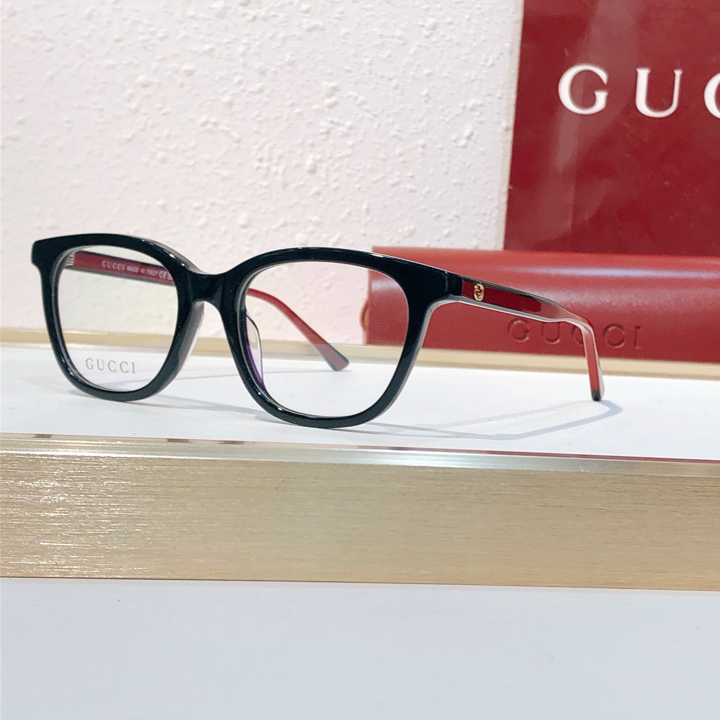 Gucci GUCC*