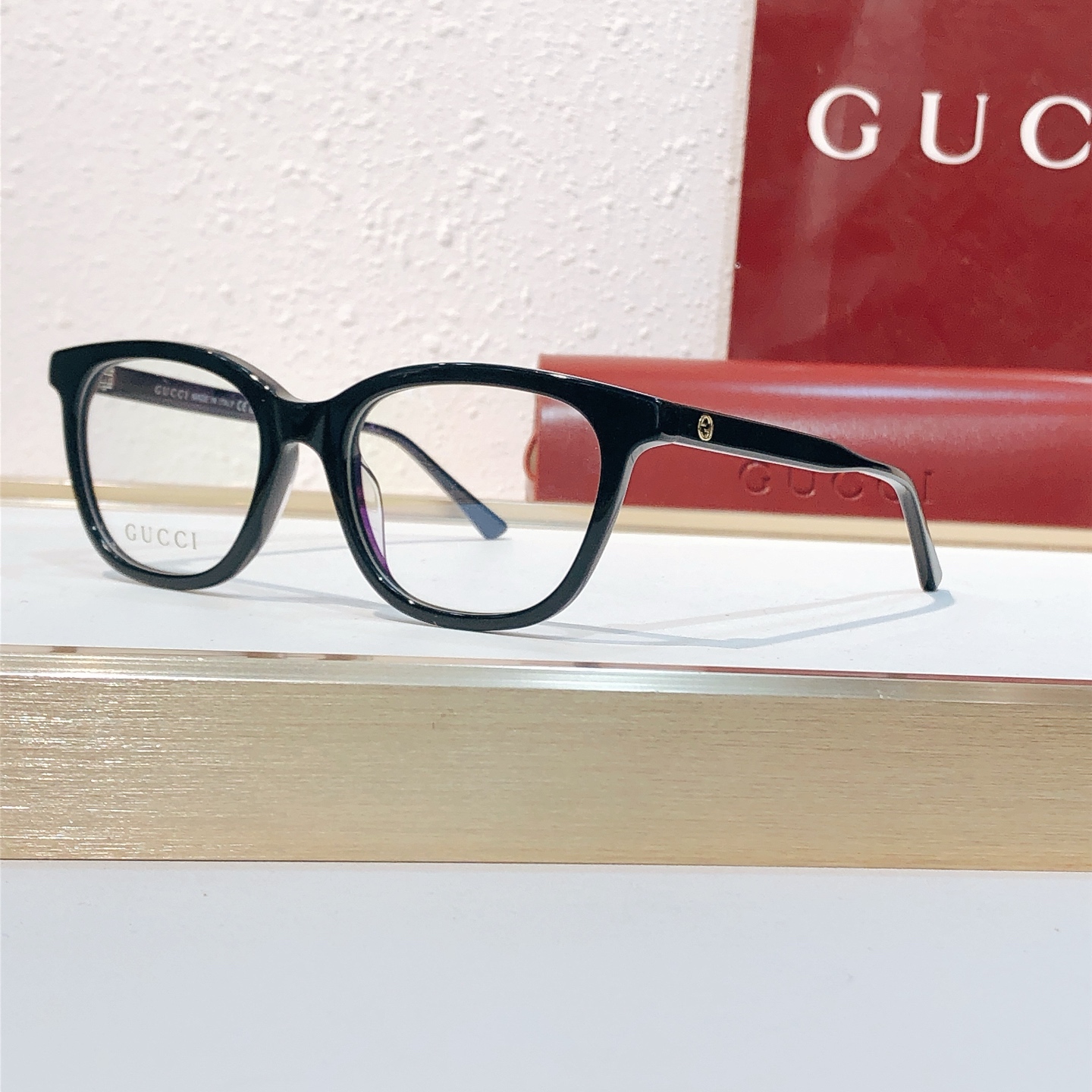 Gucci GUCC*