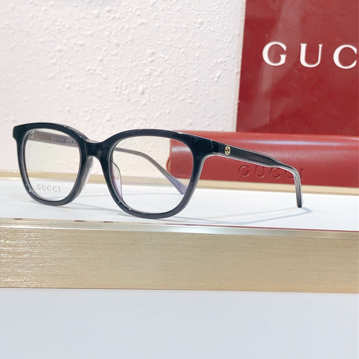 Gucci GUCC*