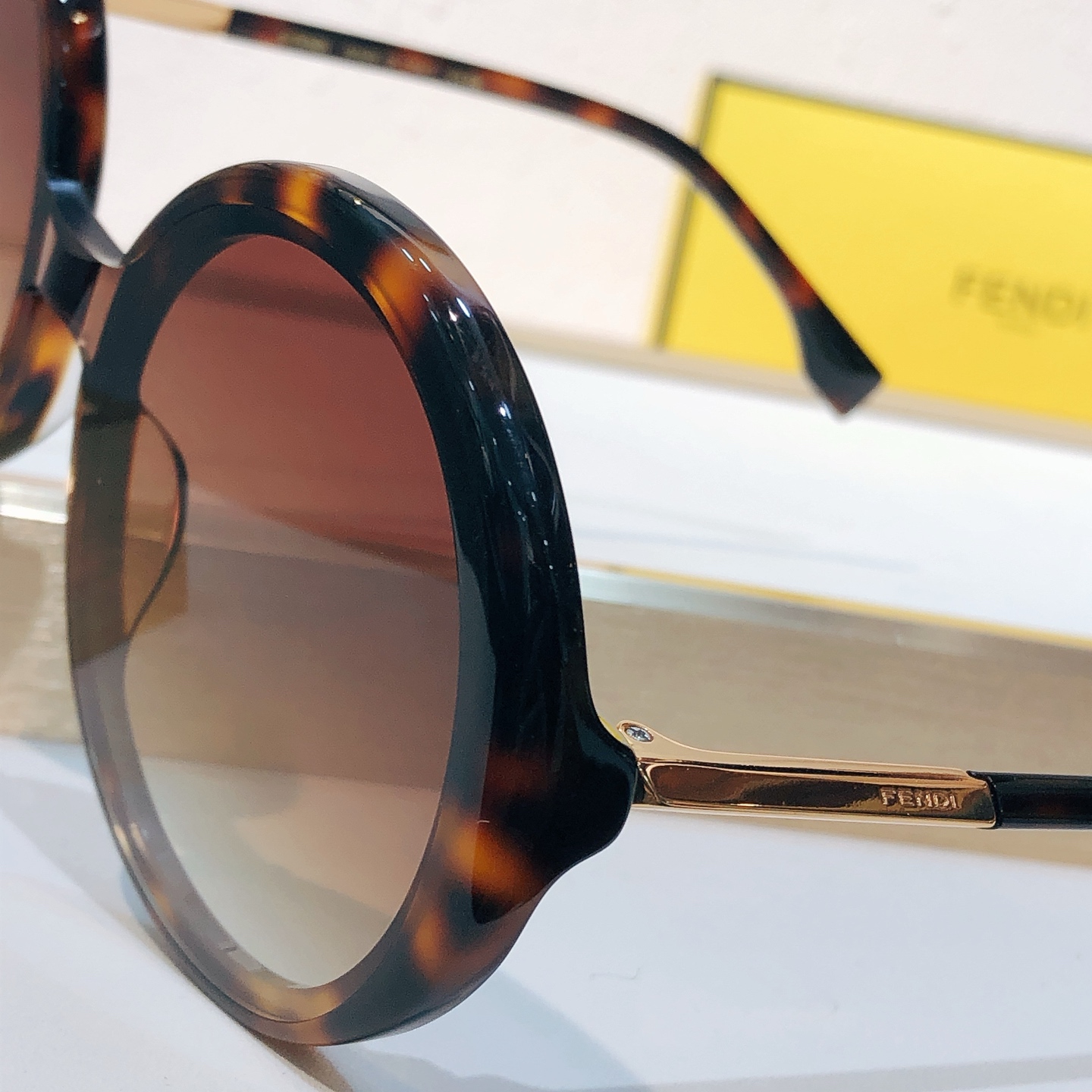 Fendi FENDI*MODEL：FE 2175I