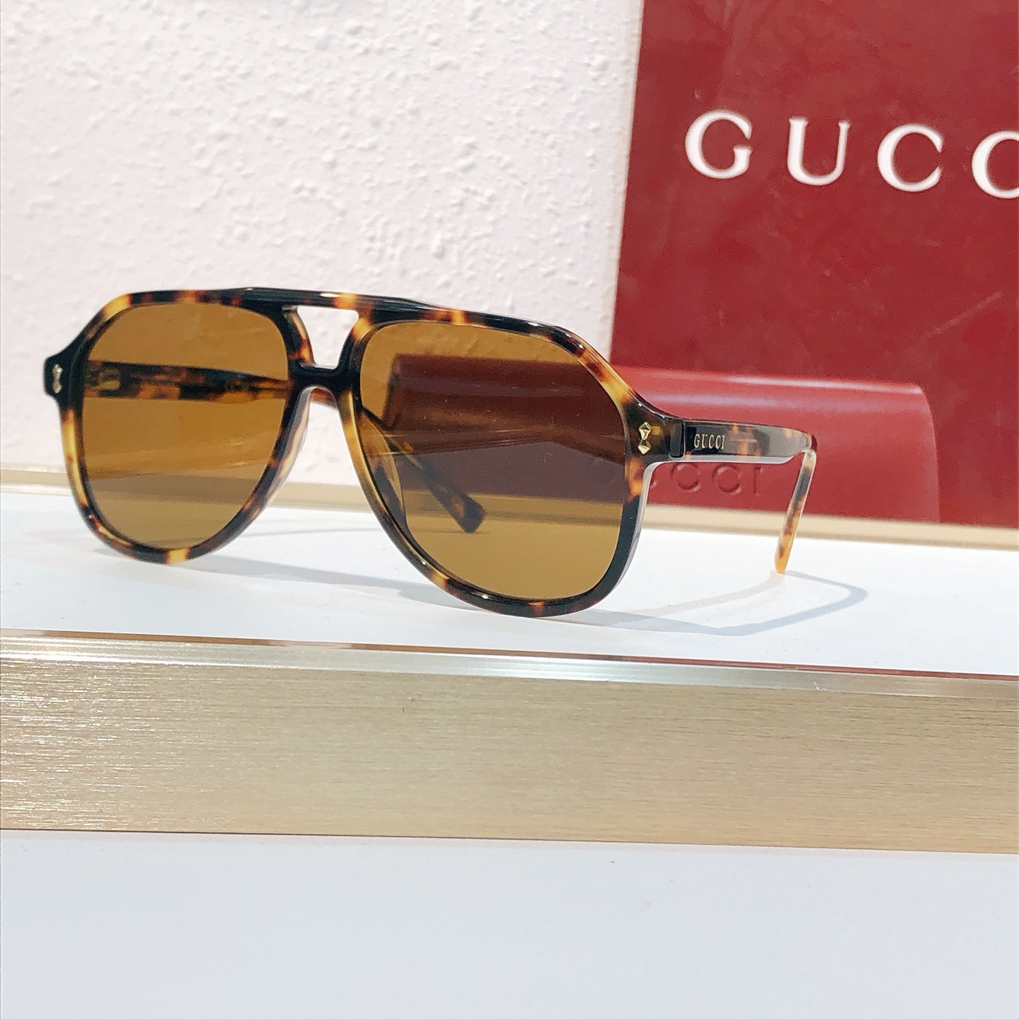 Gucci GUCC*