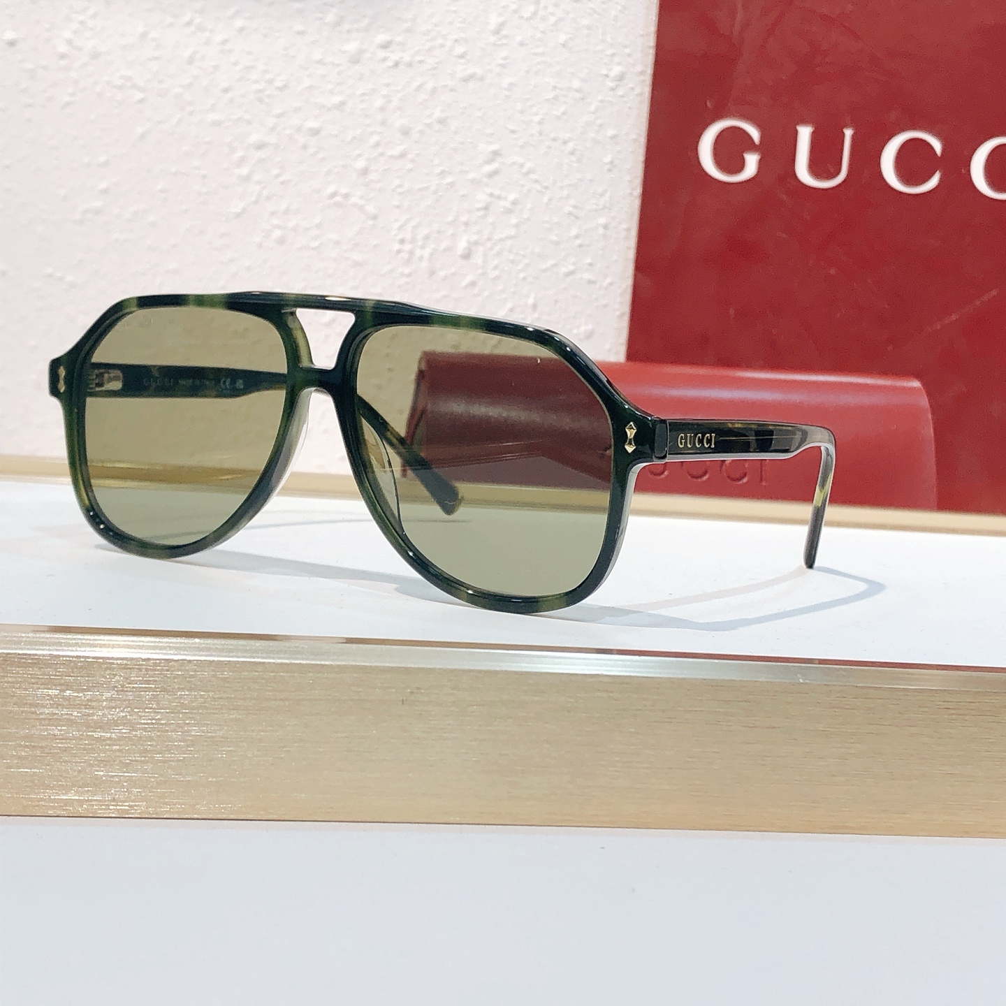 Gucci GUCC*