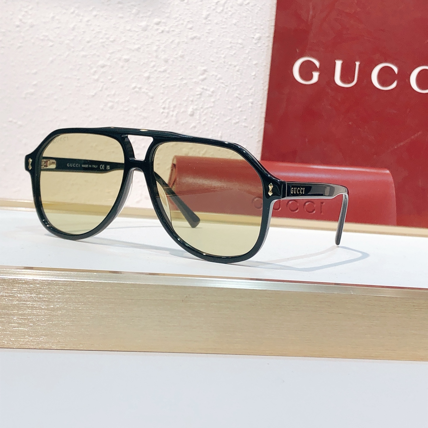 Gucci GUCC*