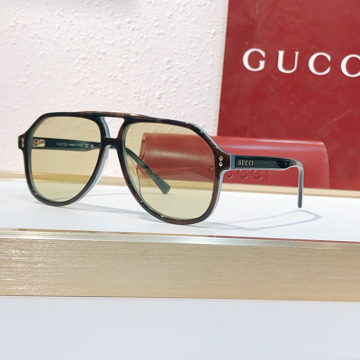 Gucci GUCC*