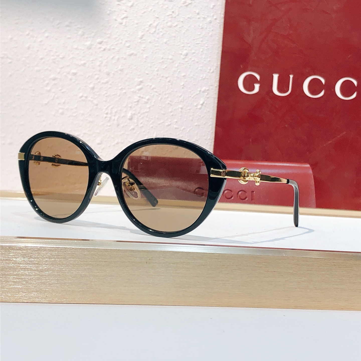 Gucci GUCCI*