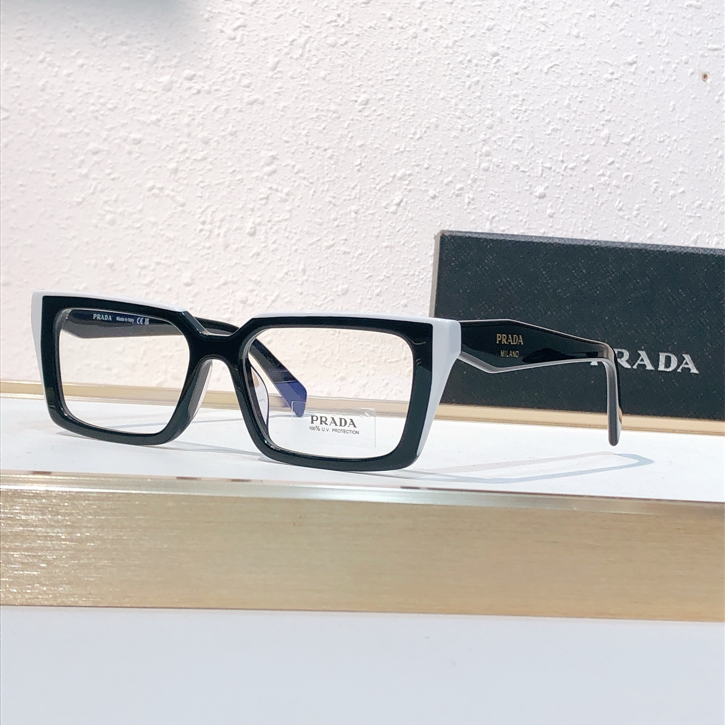 Prada PRAD*