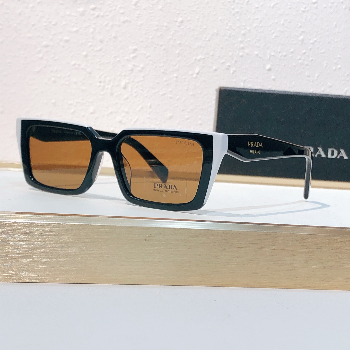 Prada PRAD*