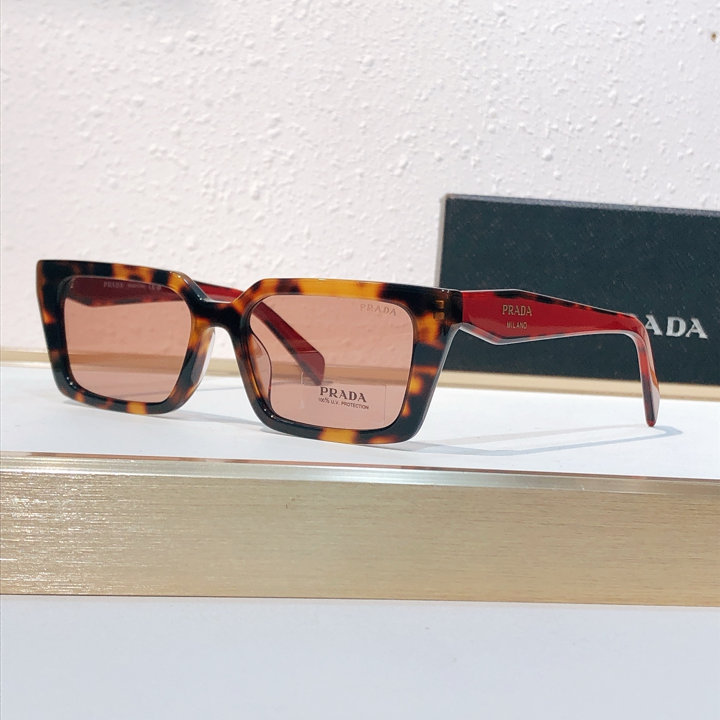 Prada PRAD*