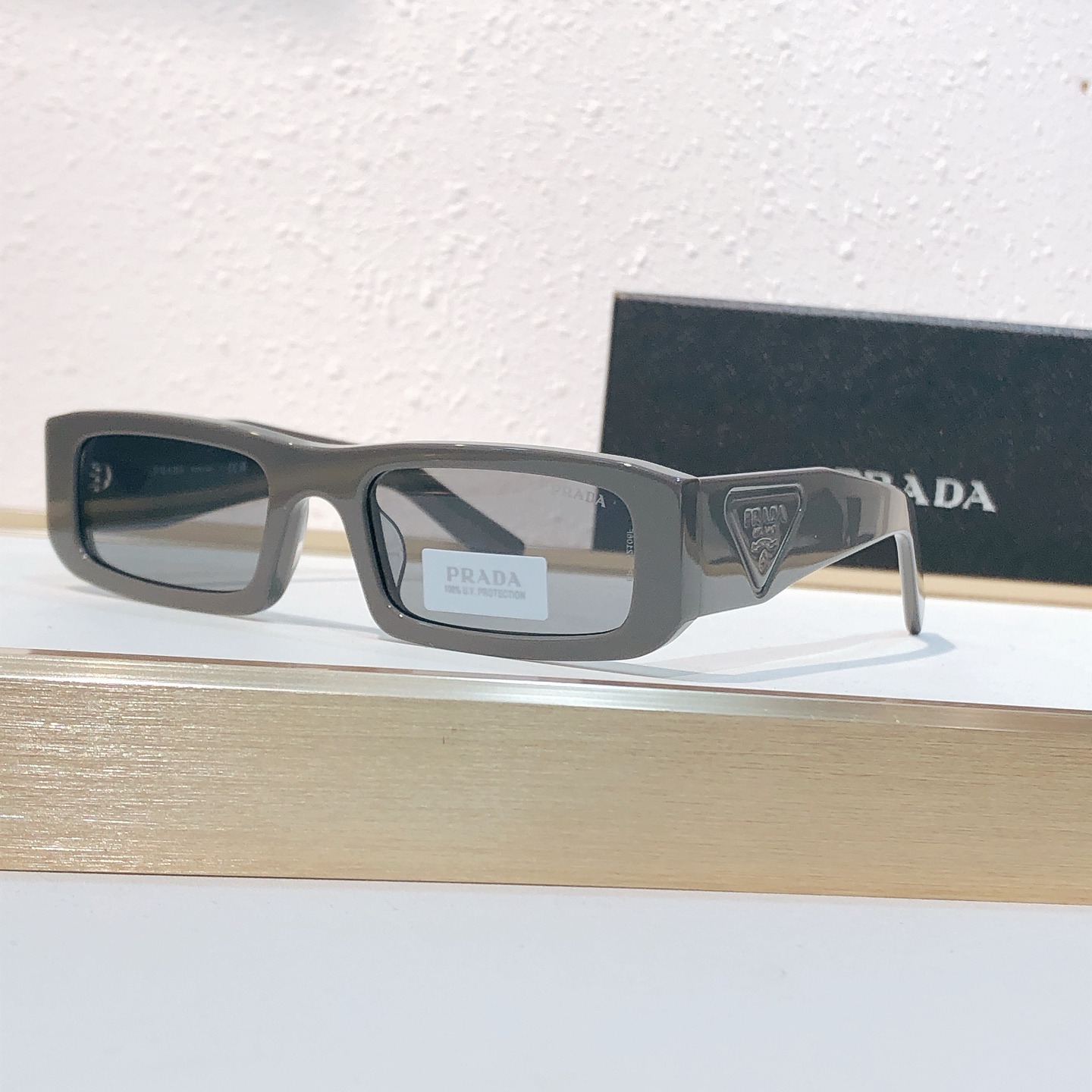 Prada PRAD*