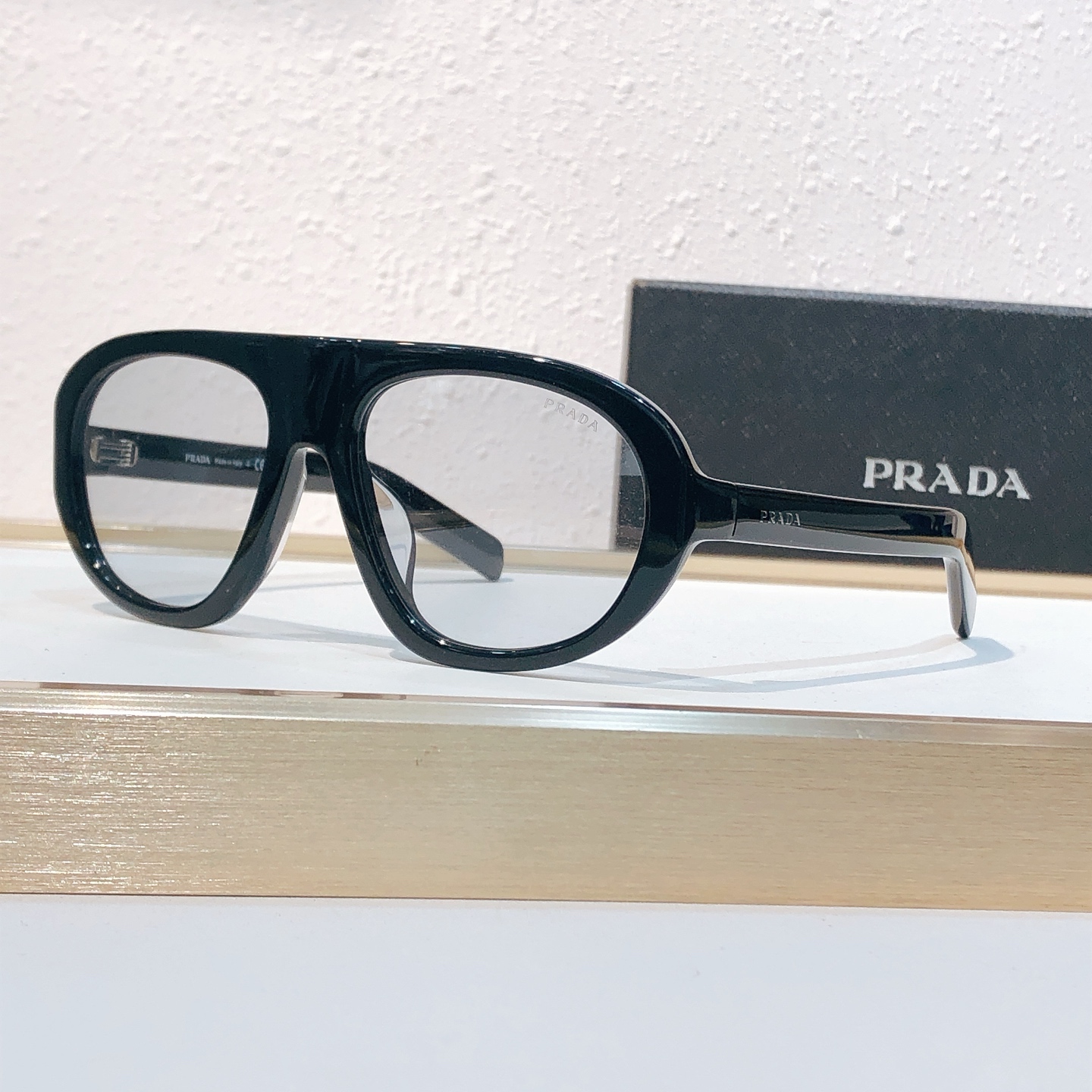 Prada PRAD*
