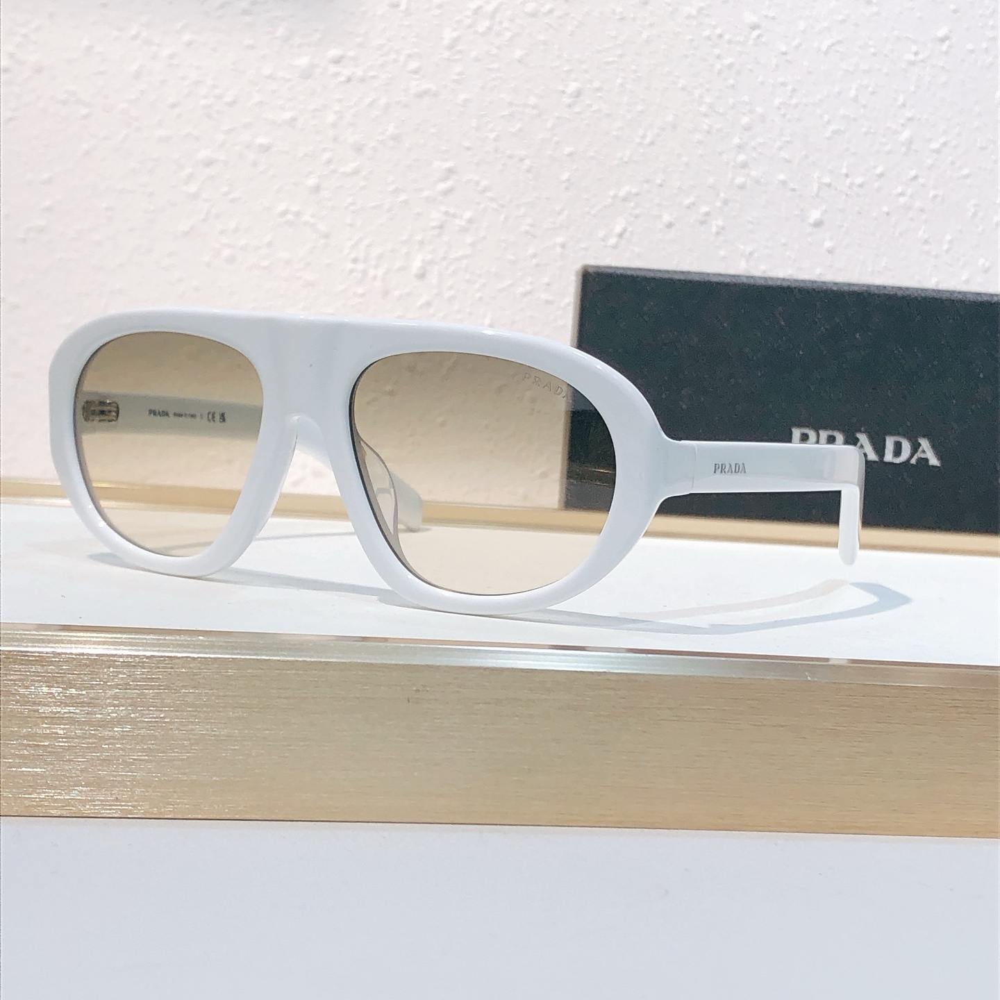 Prada PRAD*