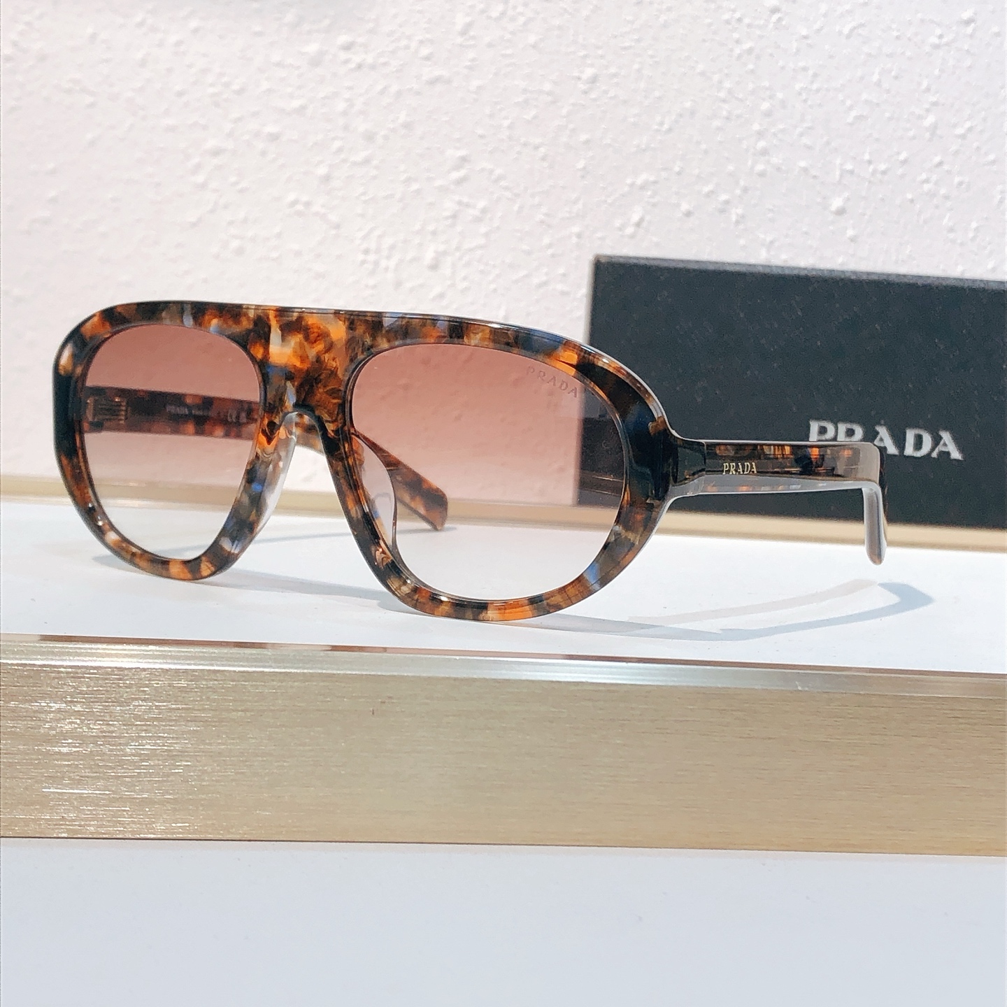 Prada PRAD*