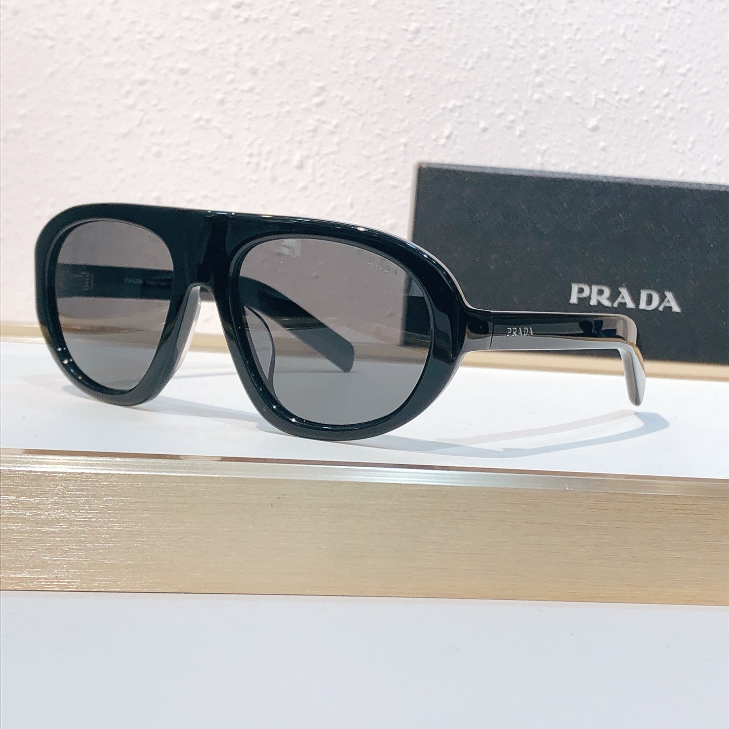 Prada PRAD*