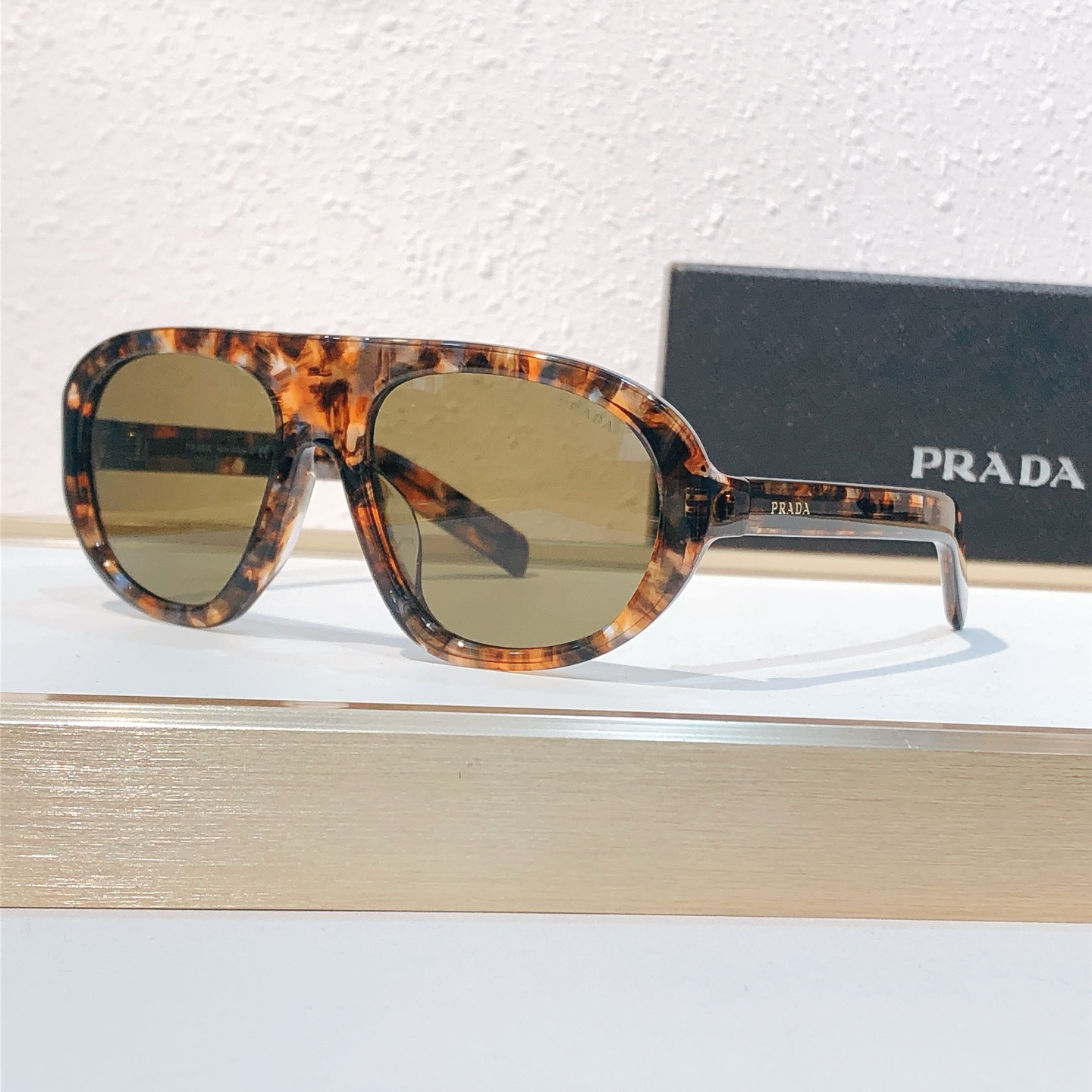 Prada PRAD*