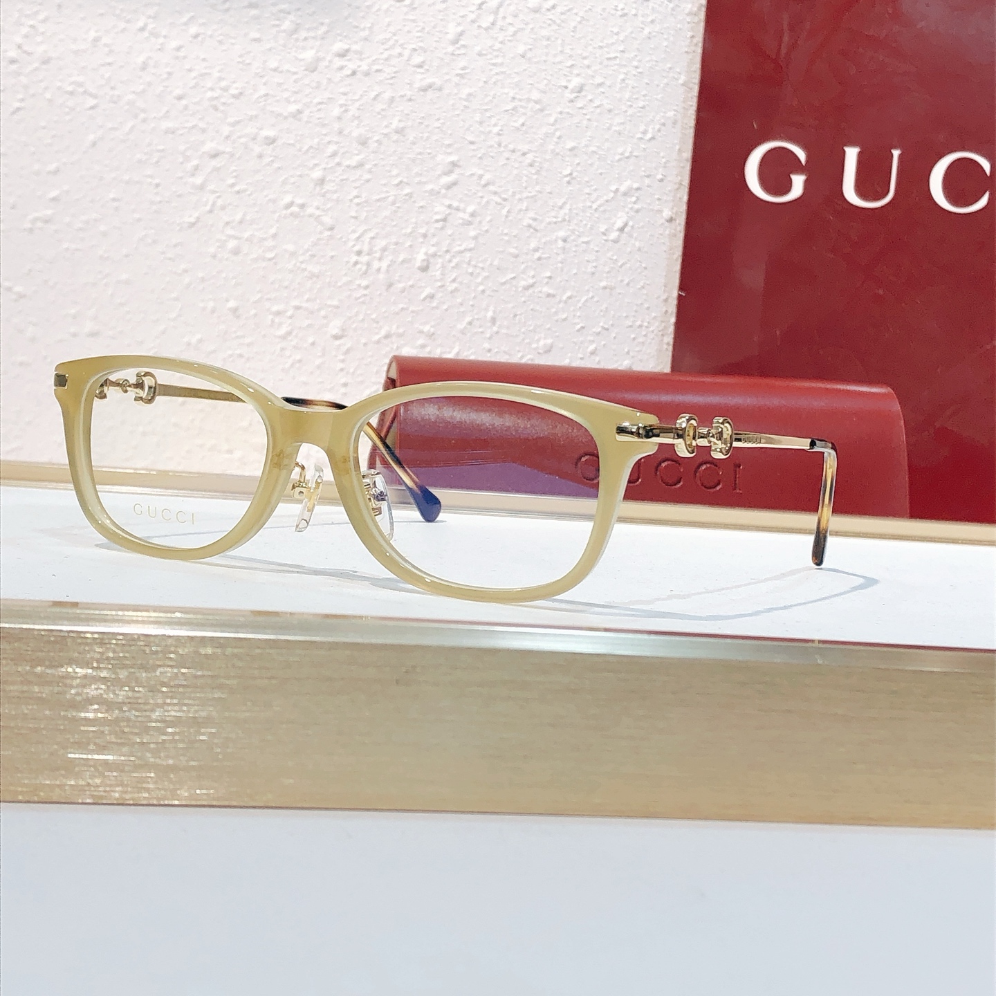 Gucci GUCC*
