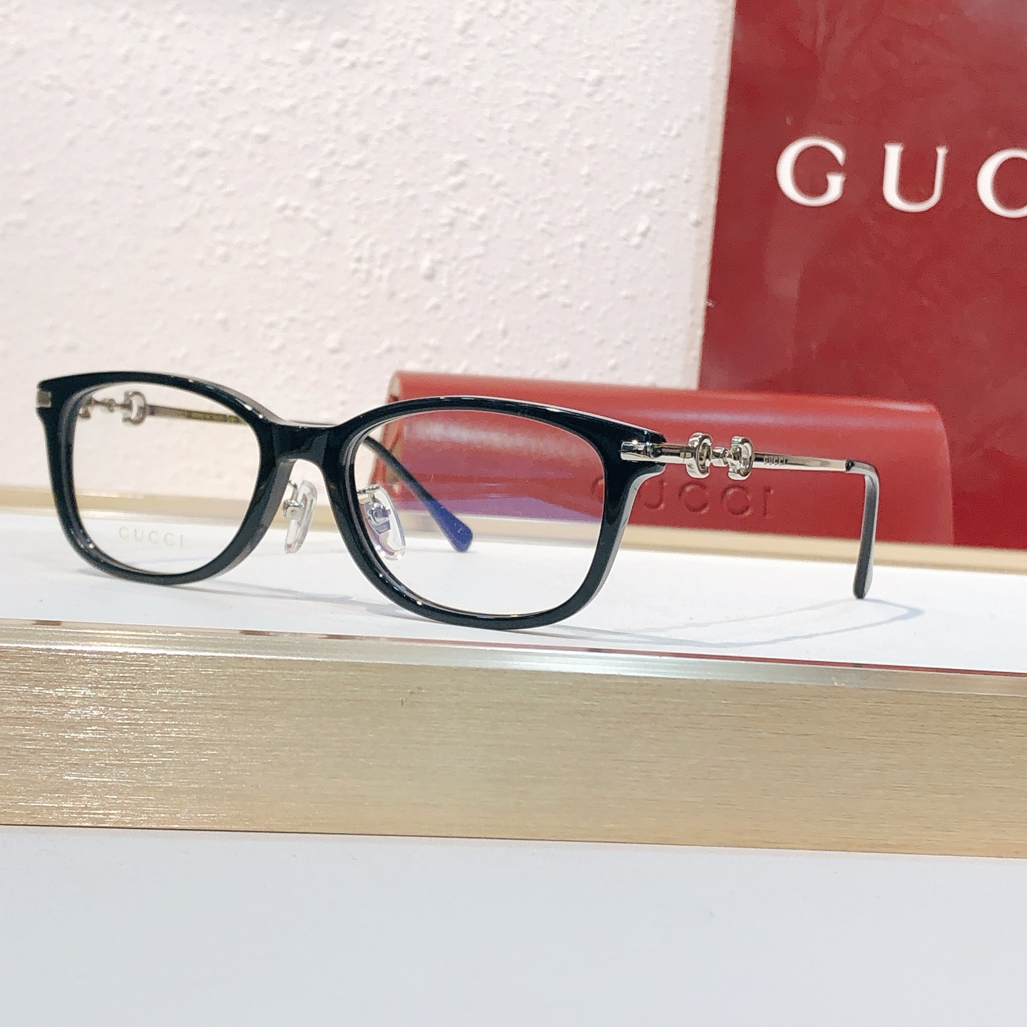 Gucci GUCC*