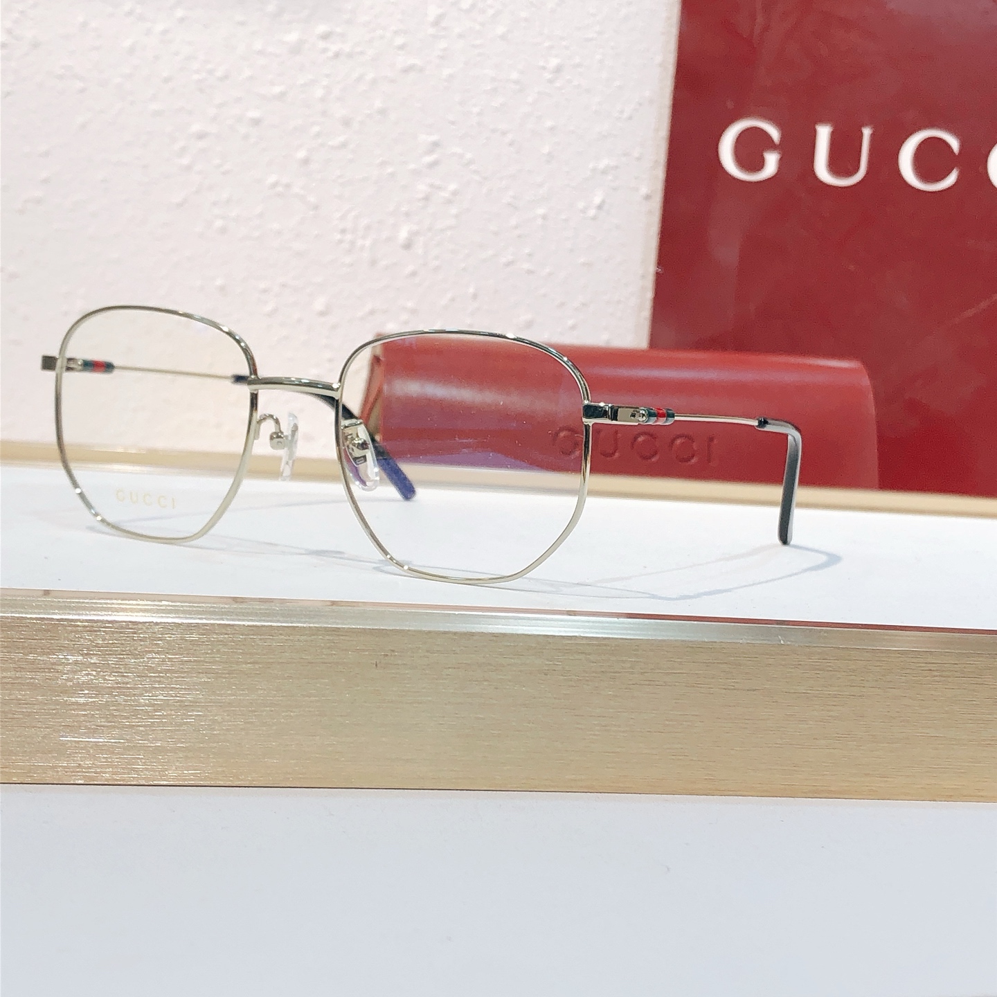Gucci GUCC*