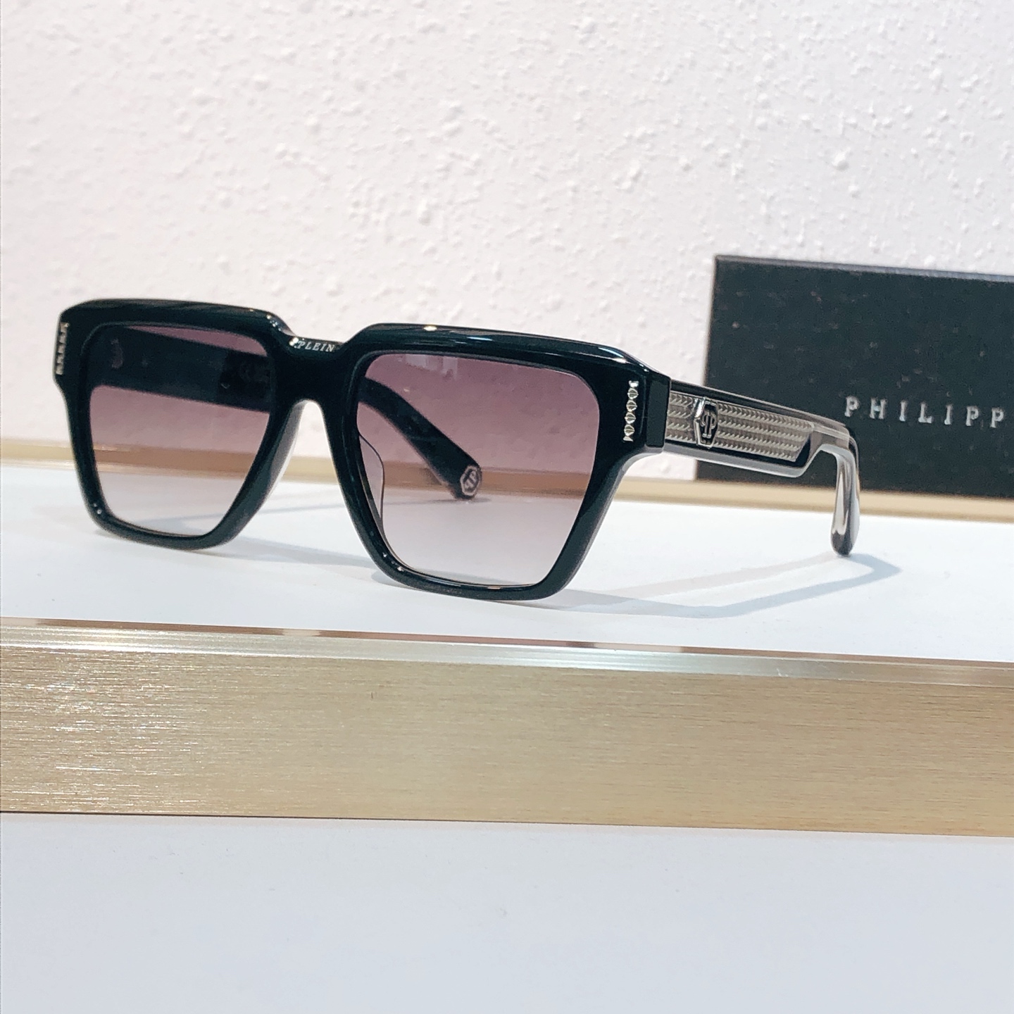 Unknown PHILIPP PLEIN*MODEL:SPP201M