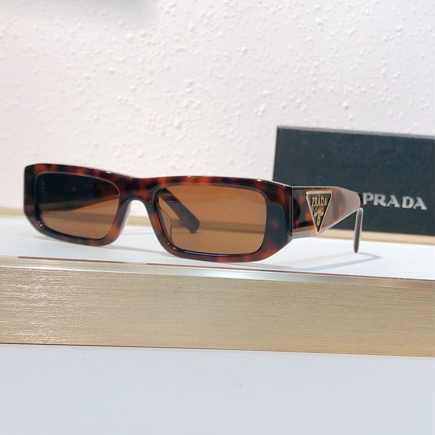 Prada PRAD*