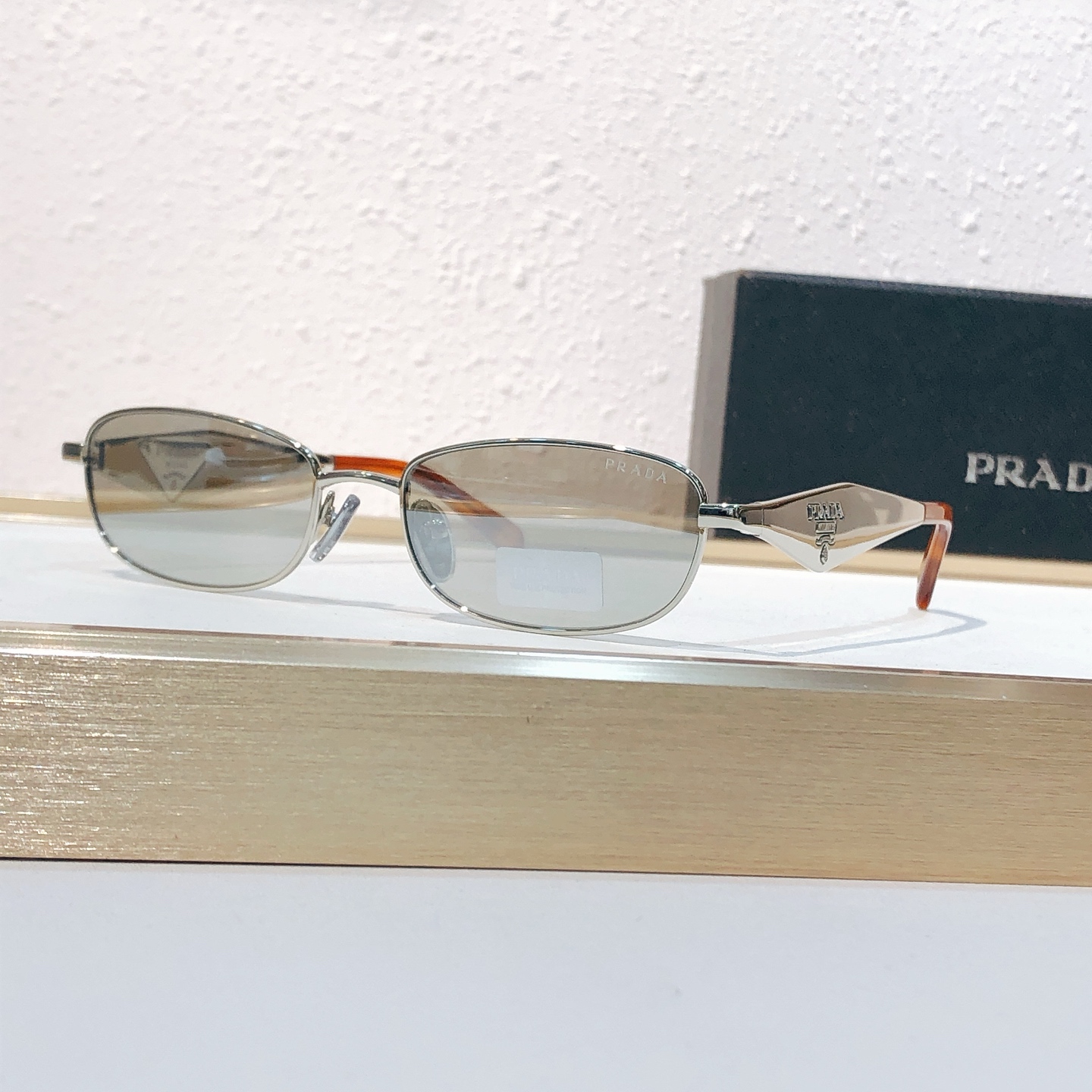 PRADA新品\nMODEL：PRD50S\nSIZE：57口16-140\n