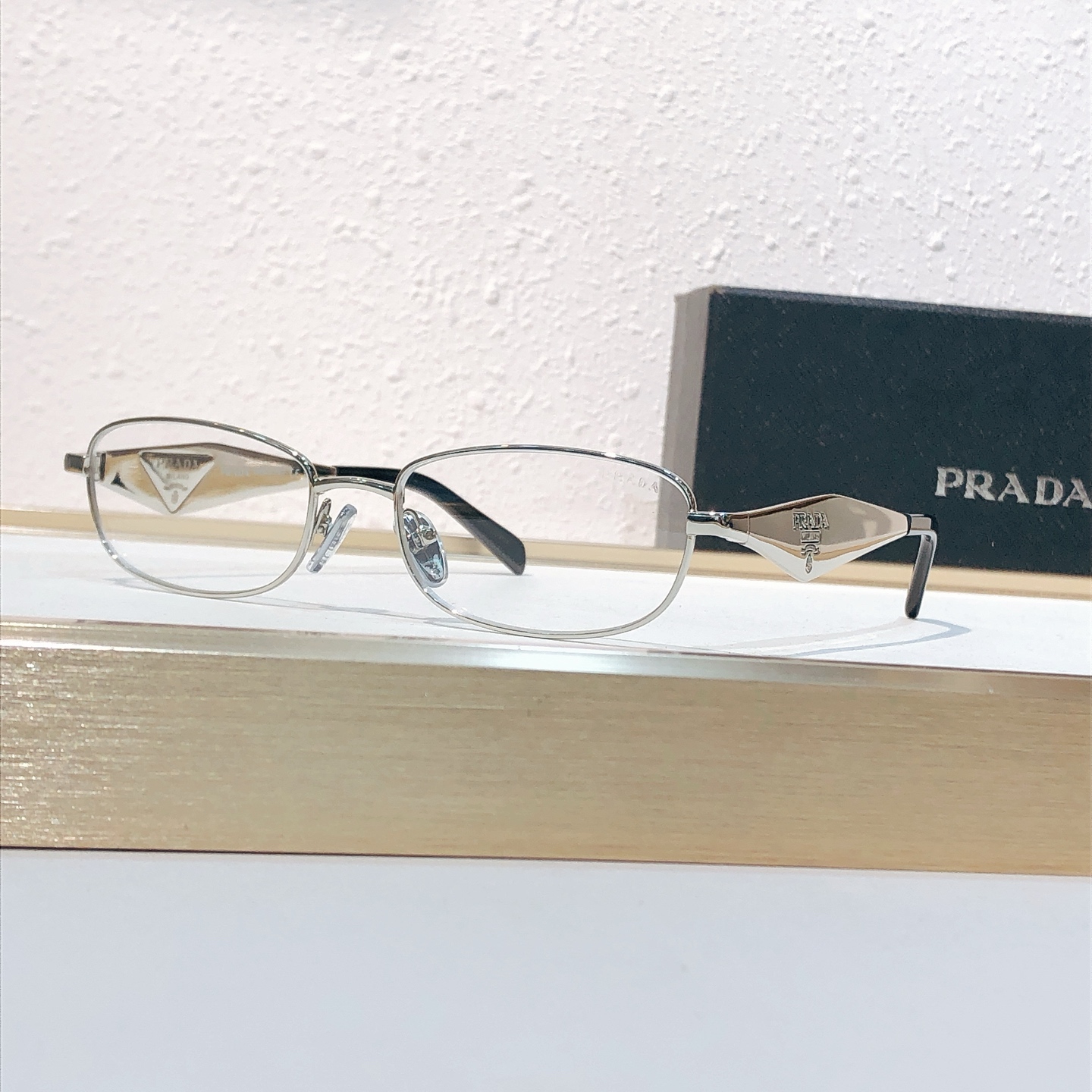 PRADA新品\nMODEL：PRD50S\nSIZE：57口16-140\n