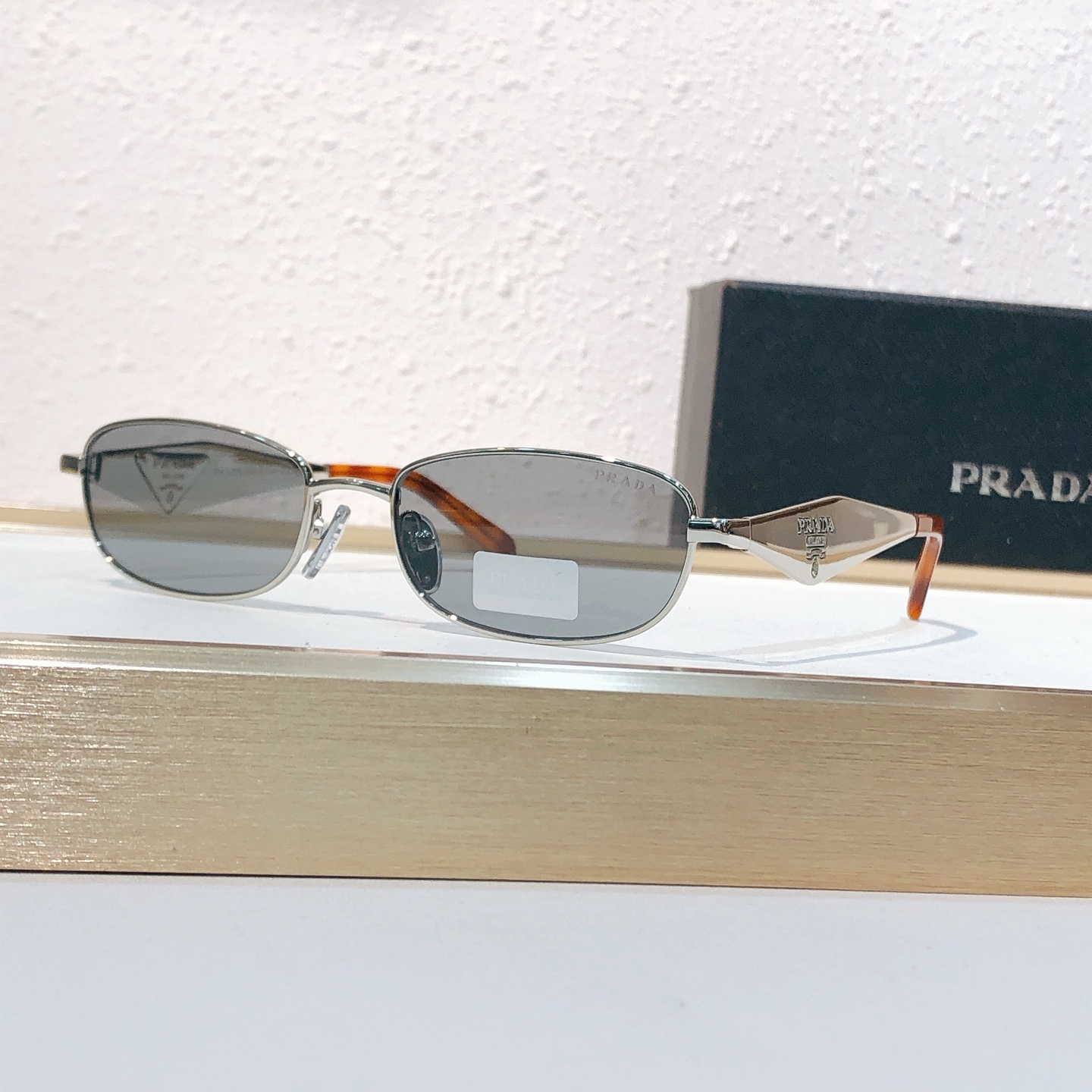 PRADA新品\nMODEL：PRD50S\nSIZE：57口16-140\n