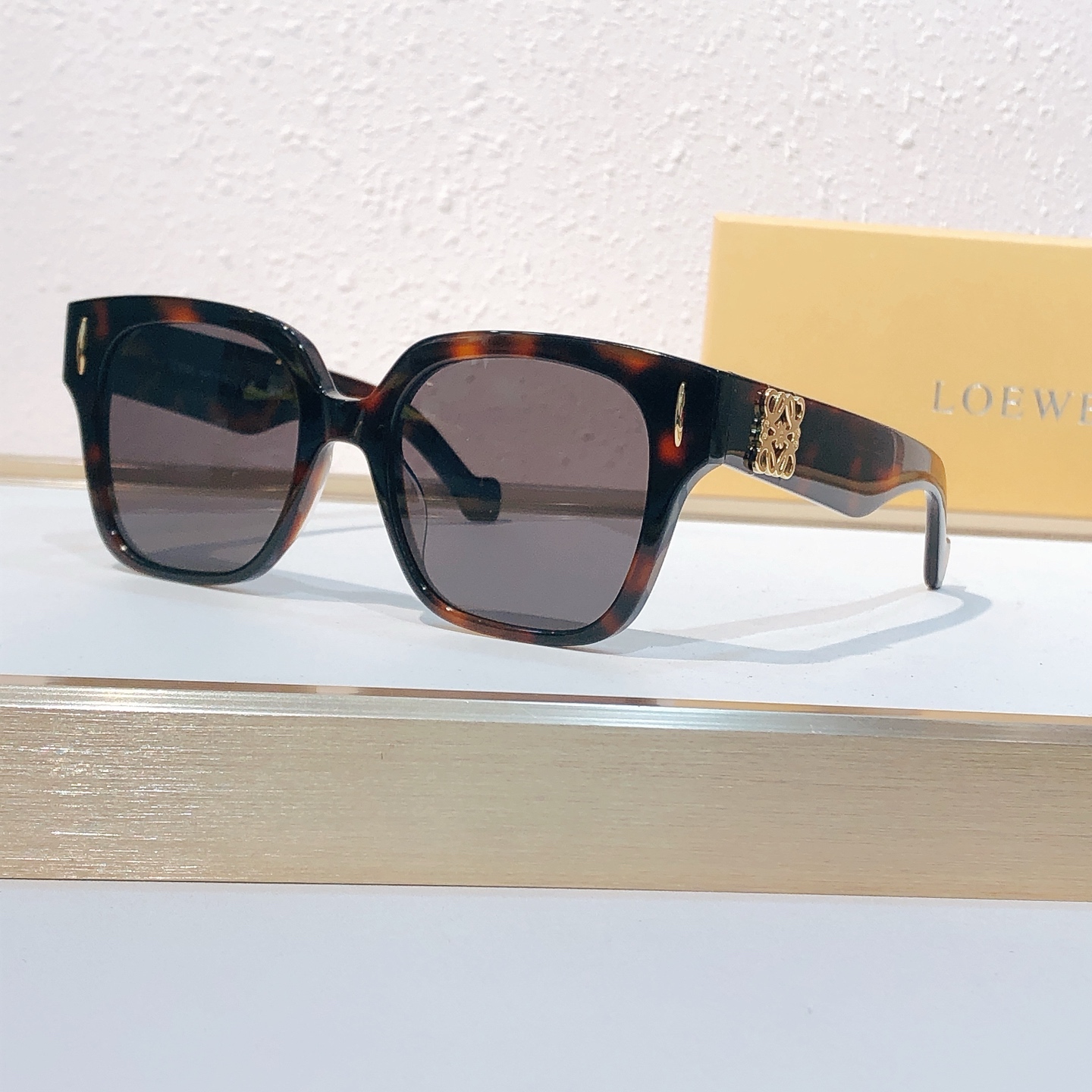 Очки Loewe LW50069I черепаховый цвет