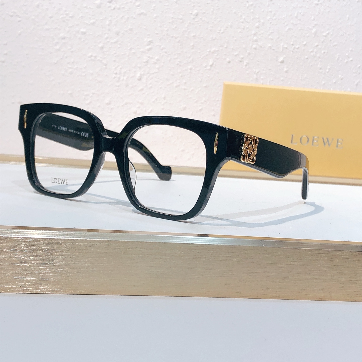 Очки Loewe LW50069I черные