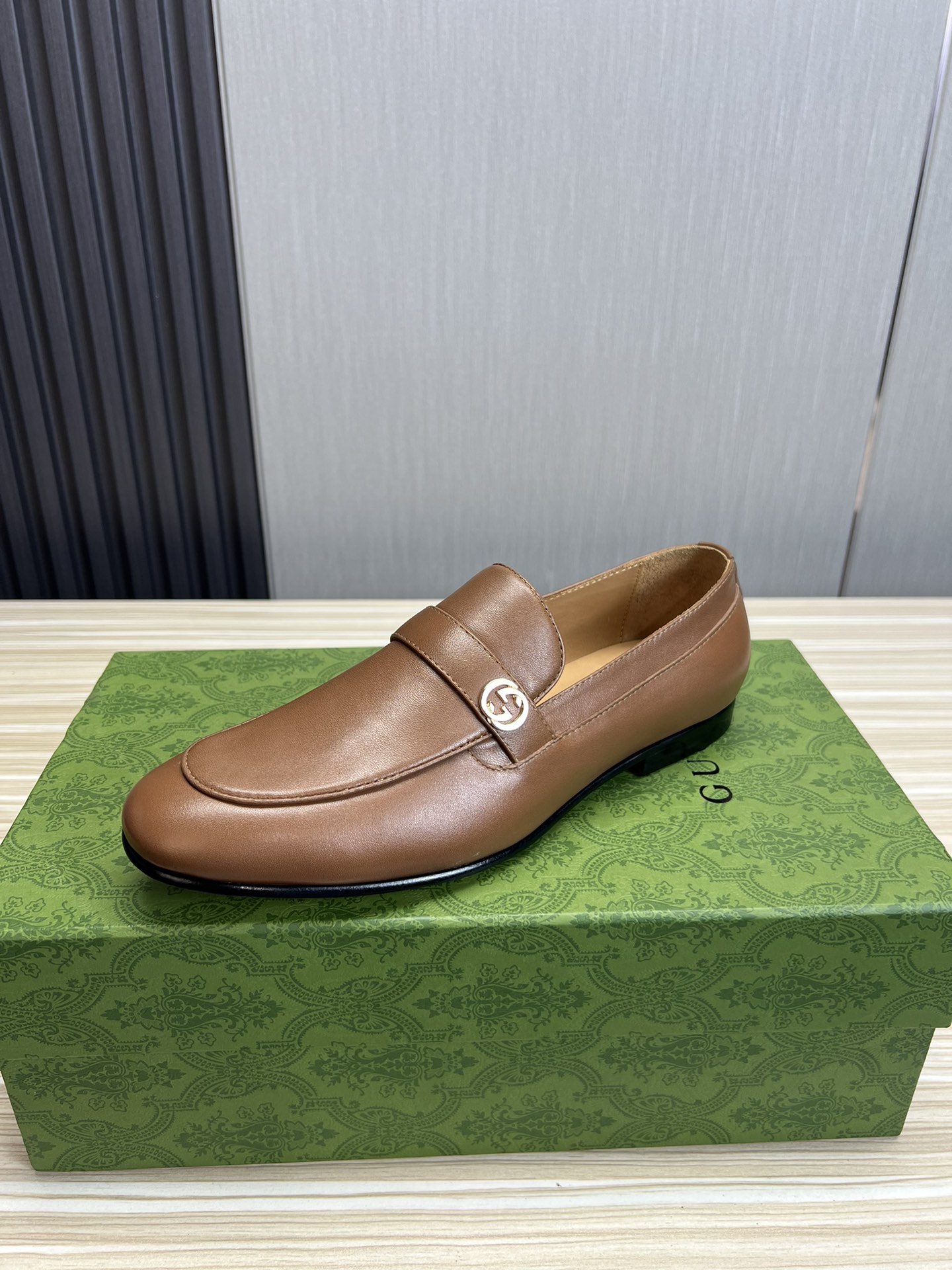 Factory El nuevo producto de G GUCC* Gucci. Mocasines horsebit para hombre. Precio oficial RMB￥,600. Fabricada en piel …