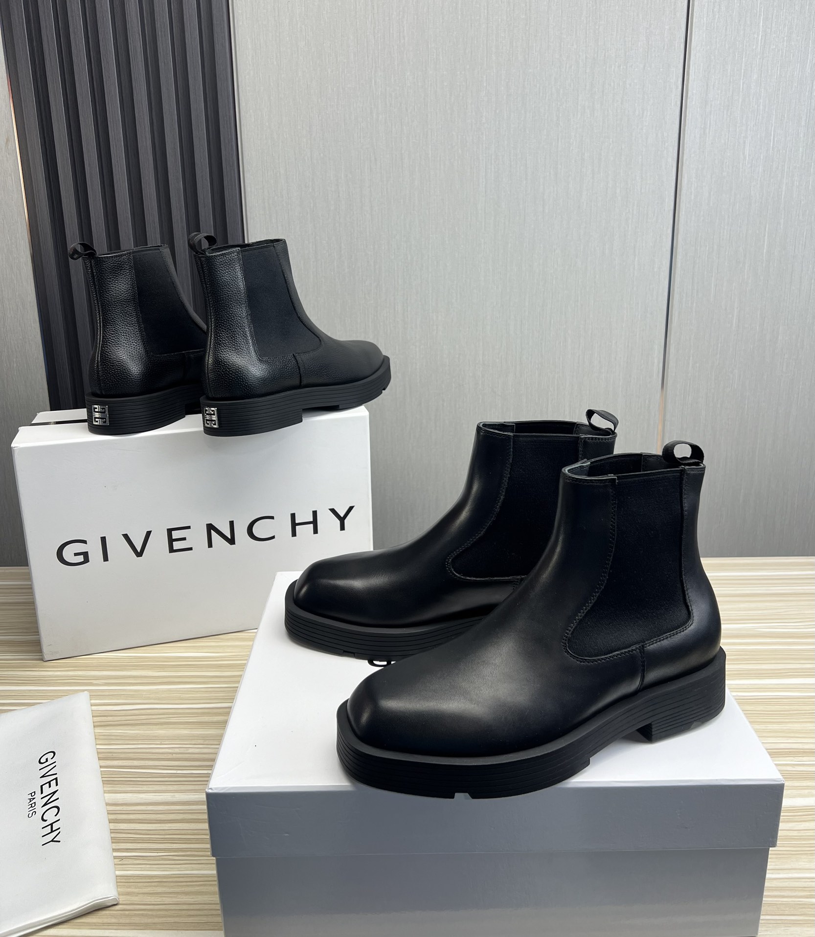 Givenchy real. Otoño e invierno Siguen las botas de hombre de piel de becerro y nude. Sitio web oficial Envío 1:1, cali…