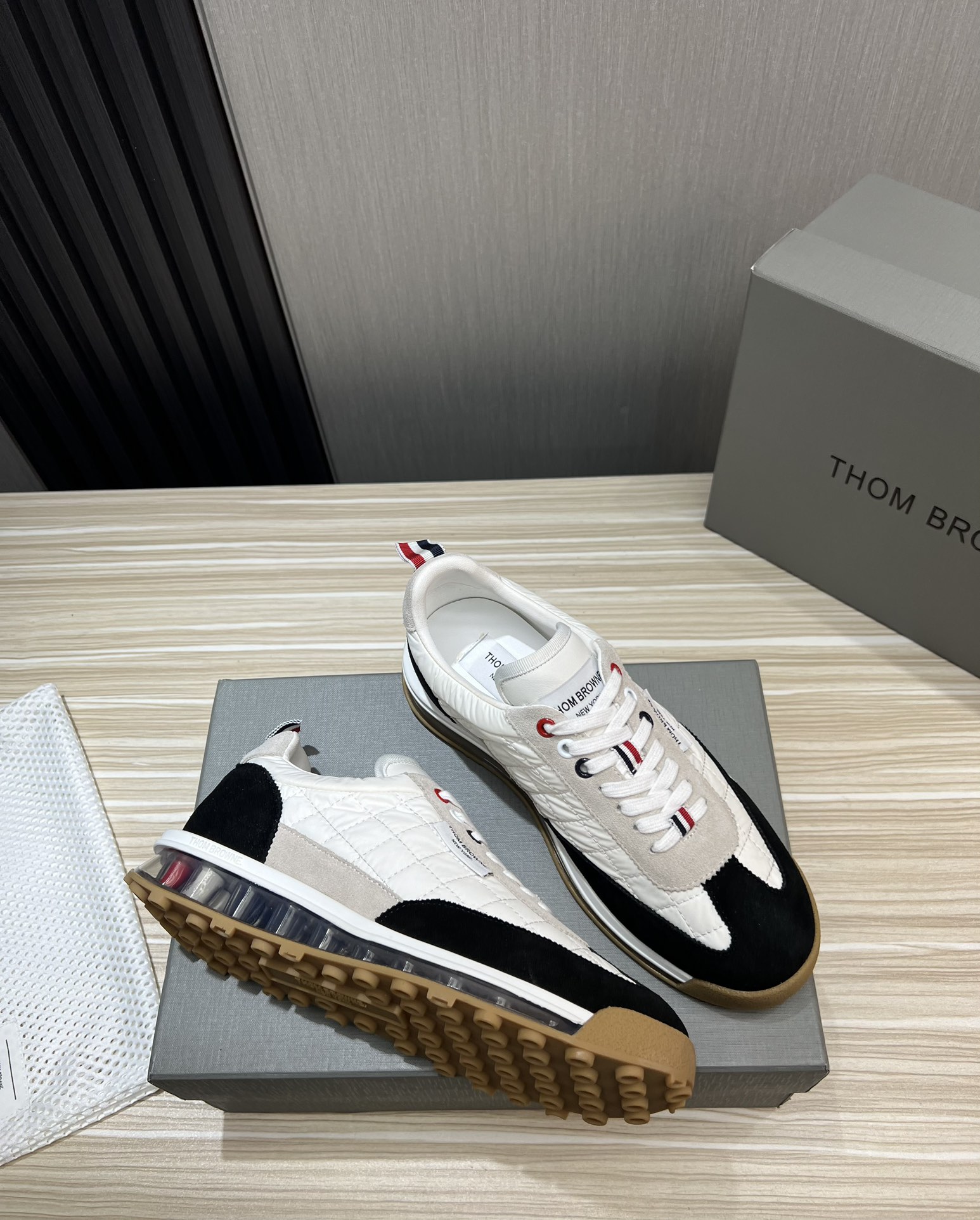 Thom Browne Men's Fashion Sneakers - Leather, Embroidered, Cushioned Sole 7 i1700682460 4245 5