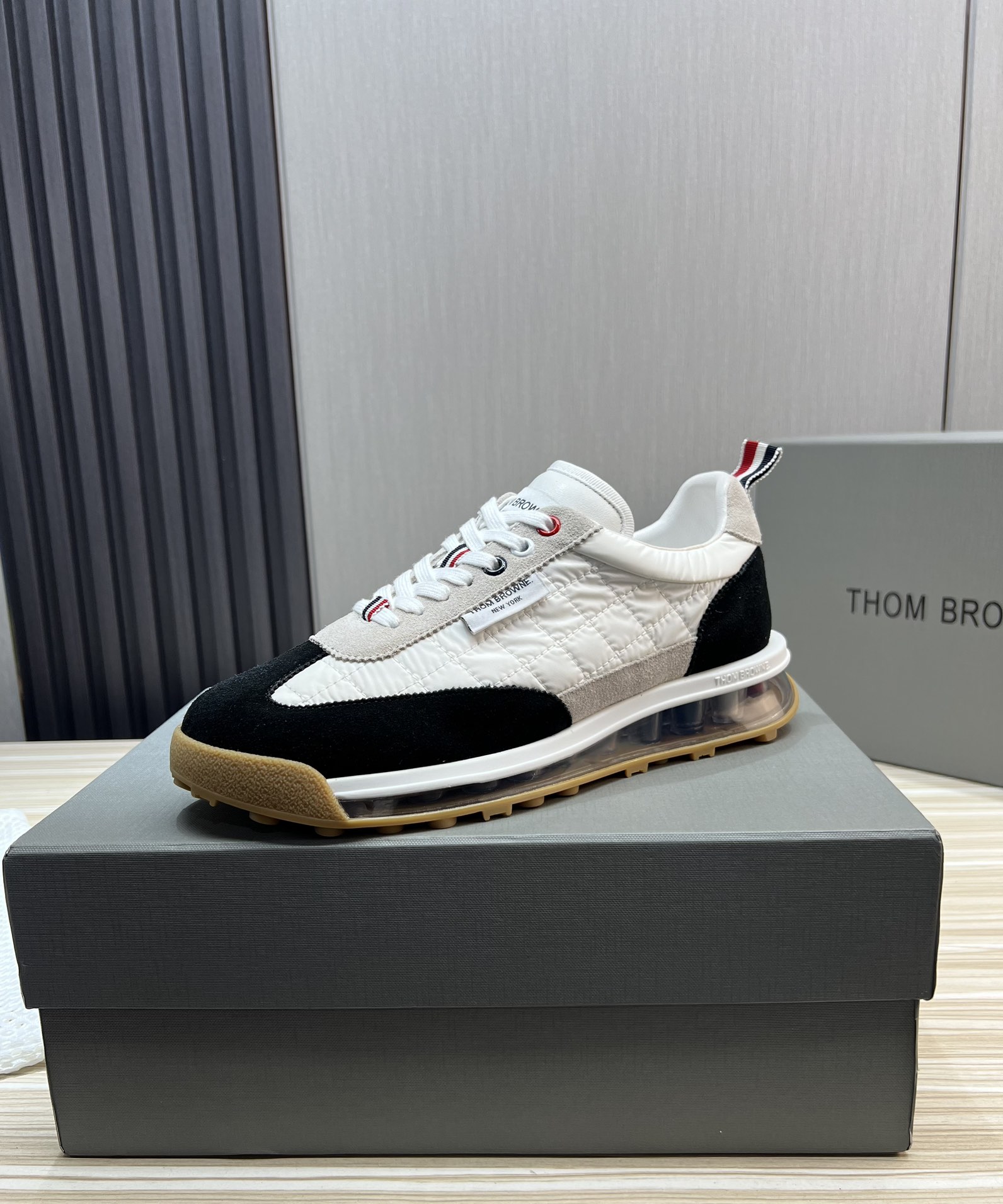 Thom Browne Men's Fashion Sneakers - Leather, Embroidered, Cushioned Sole 2 i1700682460 9097 3