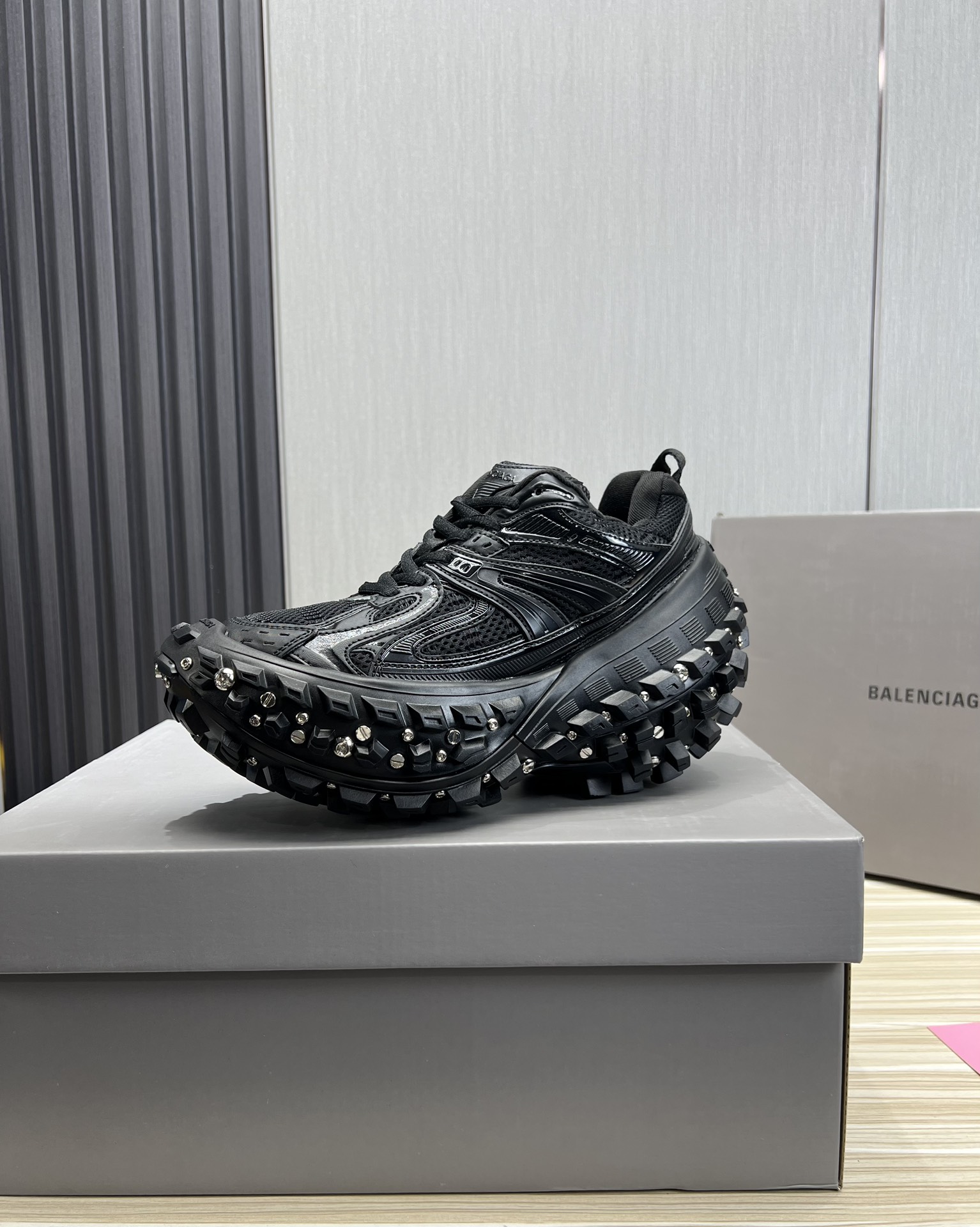 Modelo macizo con incrustaciones de diamantes ✨✨ [Balenciaga] Zapatillas retro casual con suela de neumático para parej…