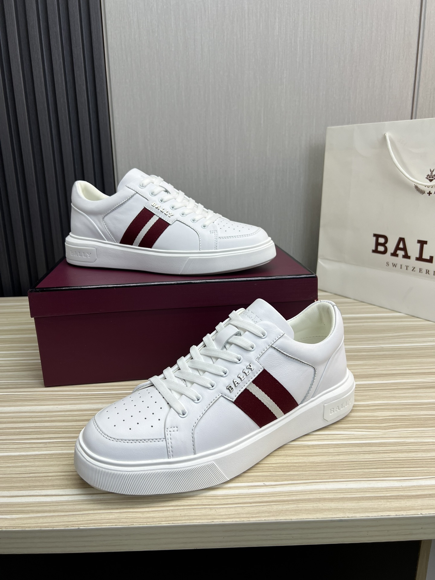 Realmente la nueva serie de productos originales de Bally, envío 1:1👏 Piel de vaca de alta calidad + forro de piel de …