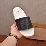 New Designer Replica
 Burberry Shoes Slippers Men Summer Collection Casual