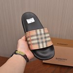 What’s the best place to buy replica
 Burberry Perfect
 Shoes Slippers Men Summer Collection Casual